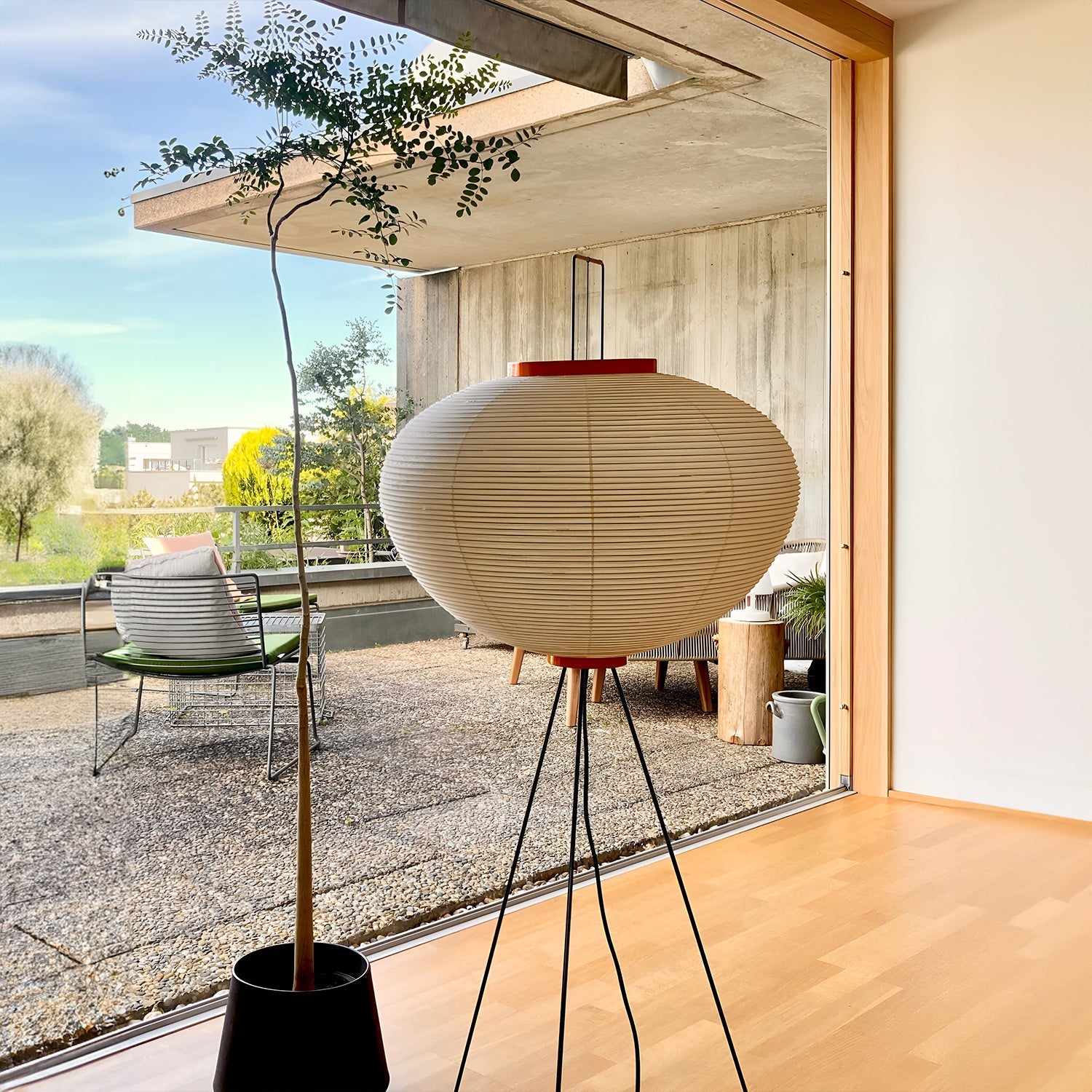 Akari 10A Floor Lamp