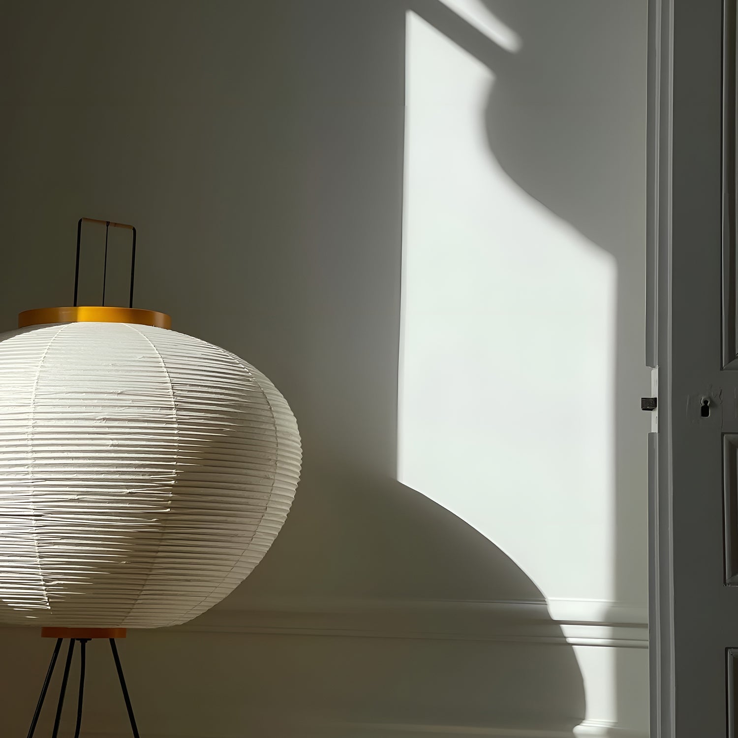 Akari 10A Floor Lamp