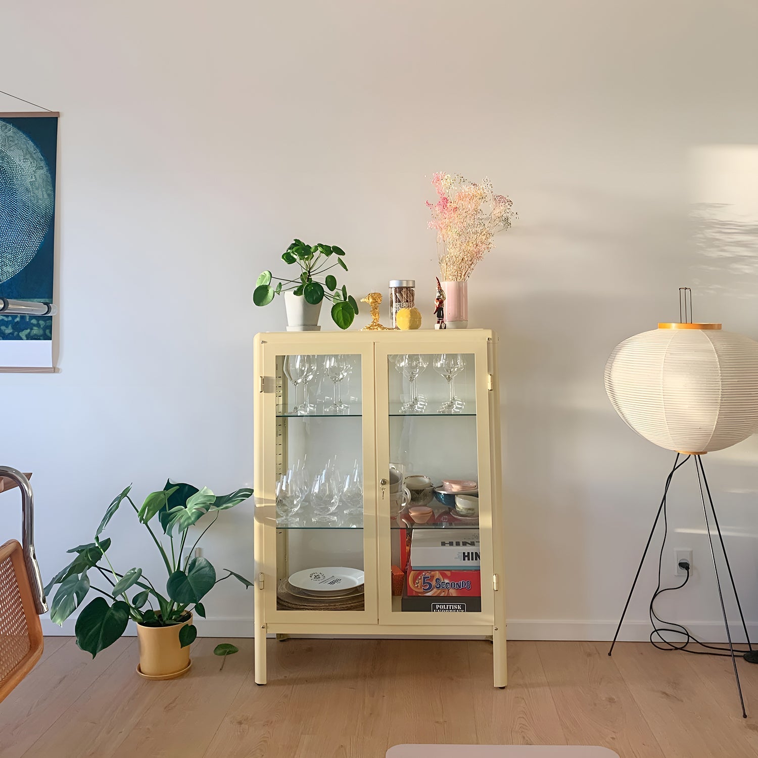 Akari 10A Floor Lamp