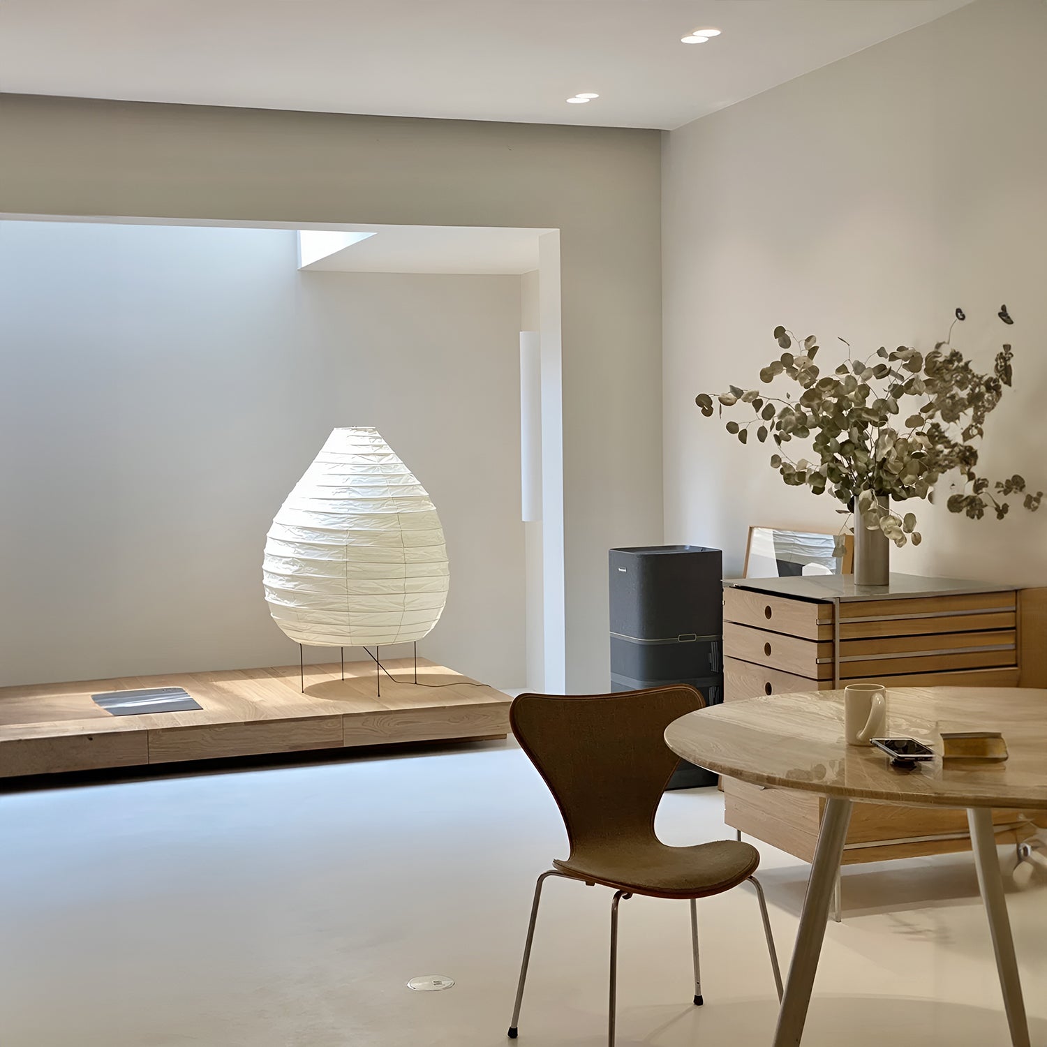 Akari 22N Table Lamp