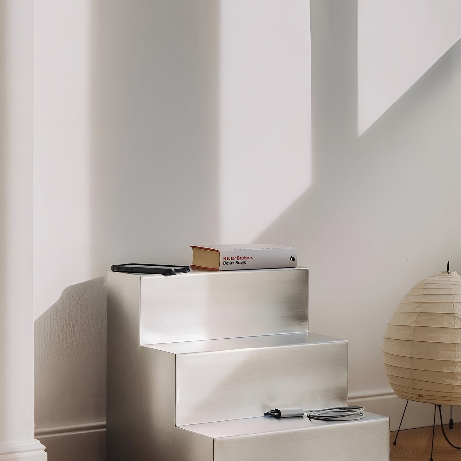 Akari 22N Table Lamp