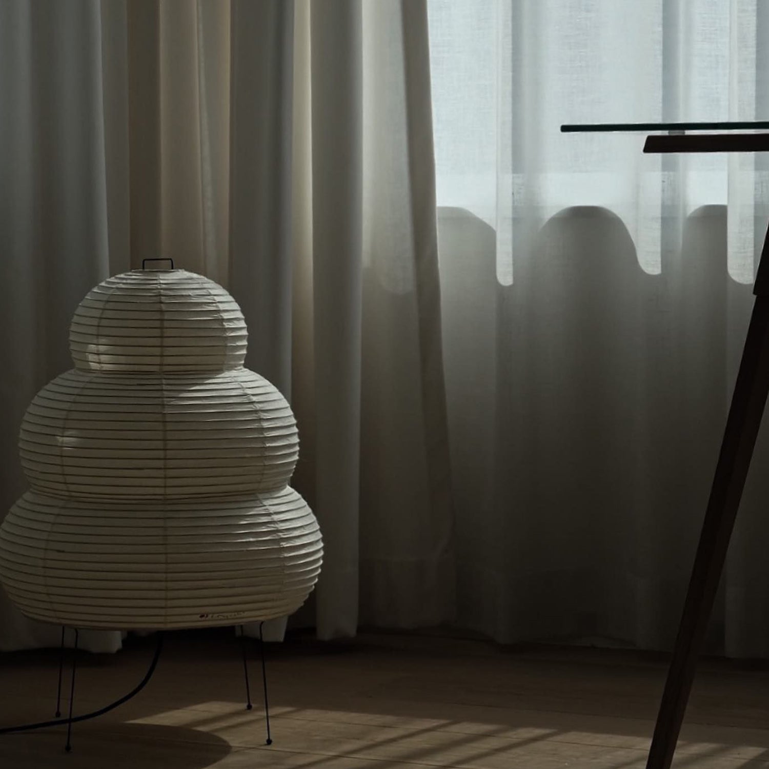 Akari 24N Table Lamp