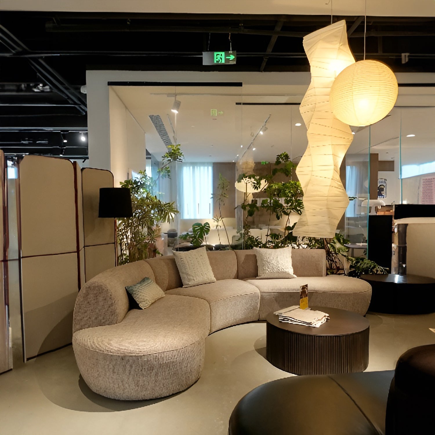 Akari 33N Pendant Light