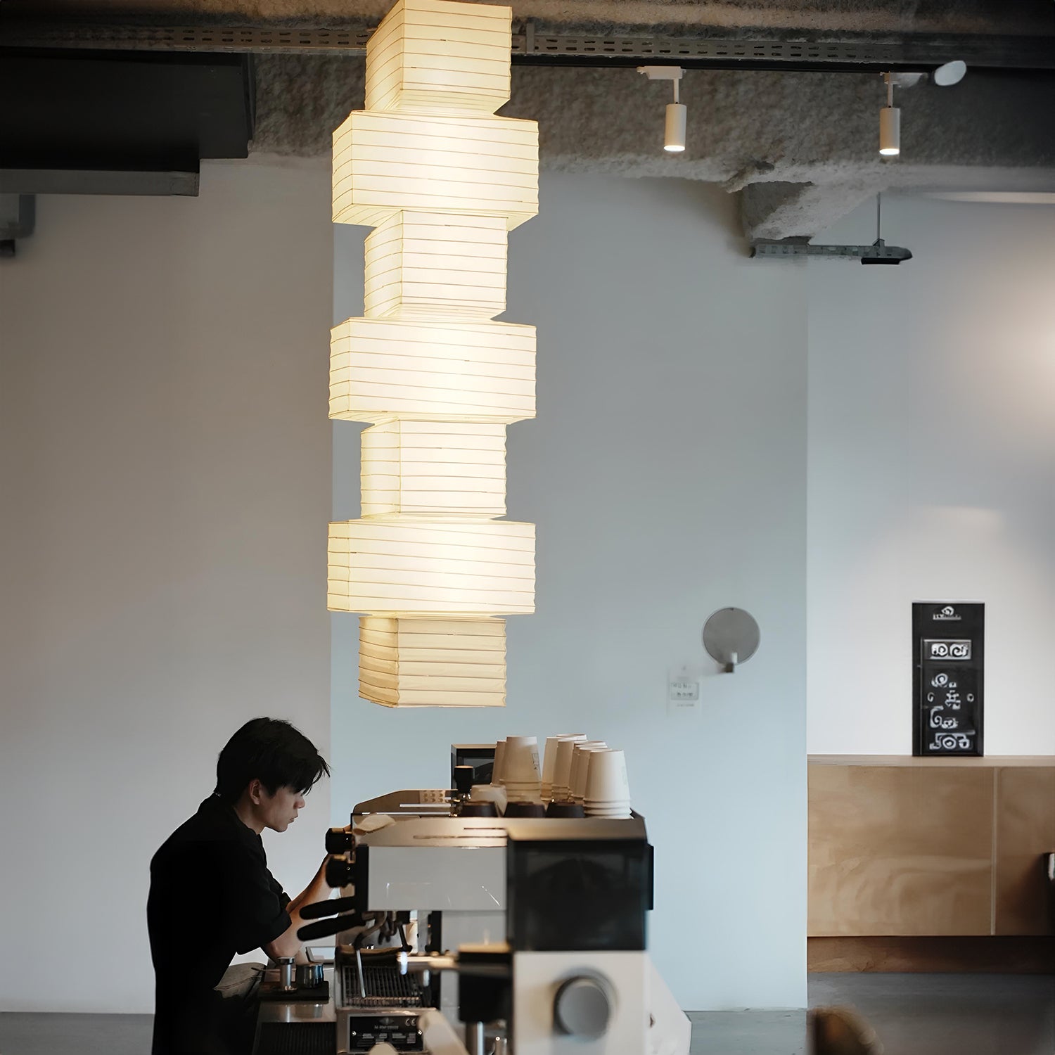 Akari 36N Pendant Light