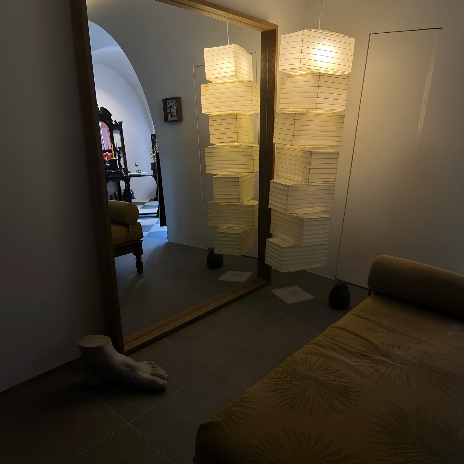 Akari 36N Pendant Light