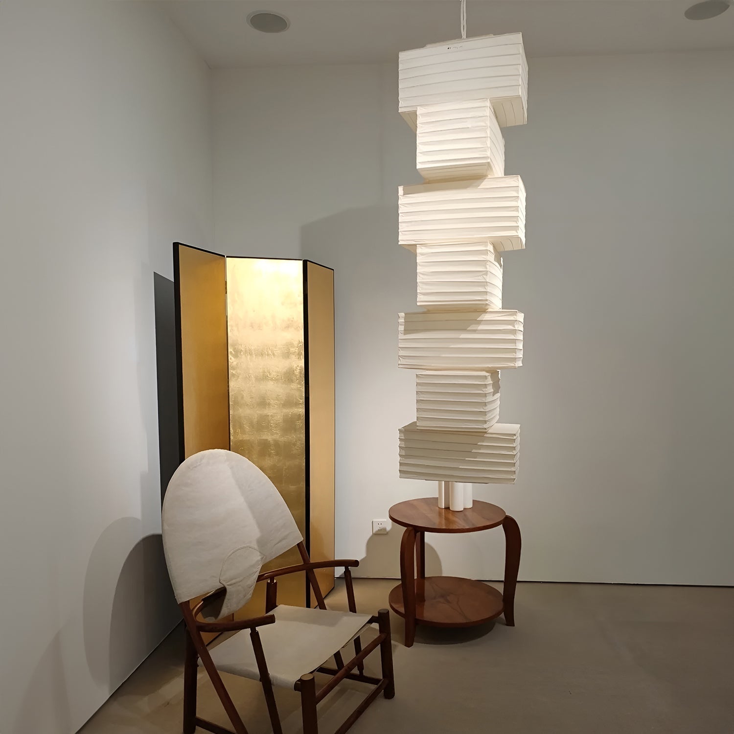 Akari 36N Pendant Light