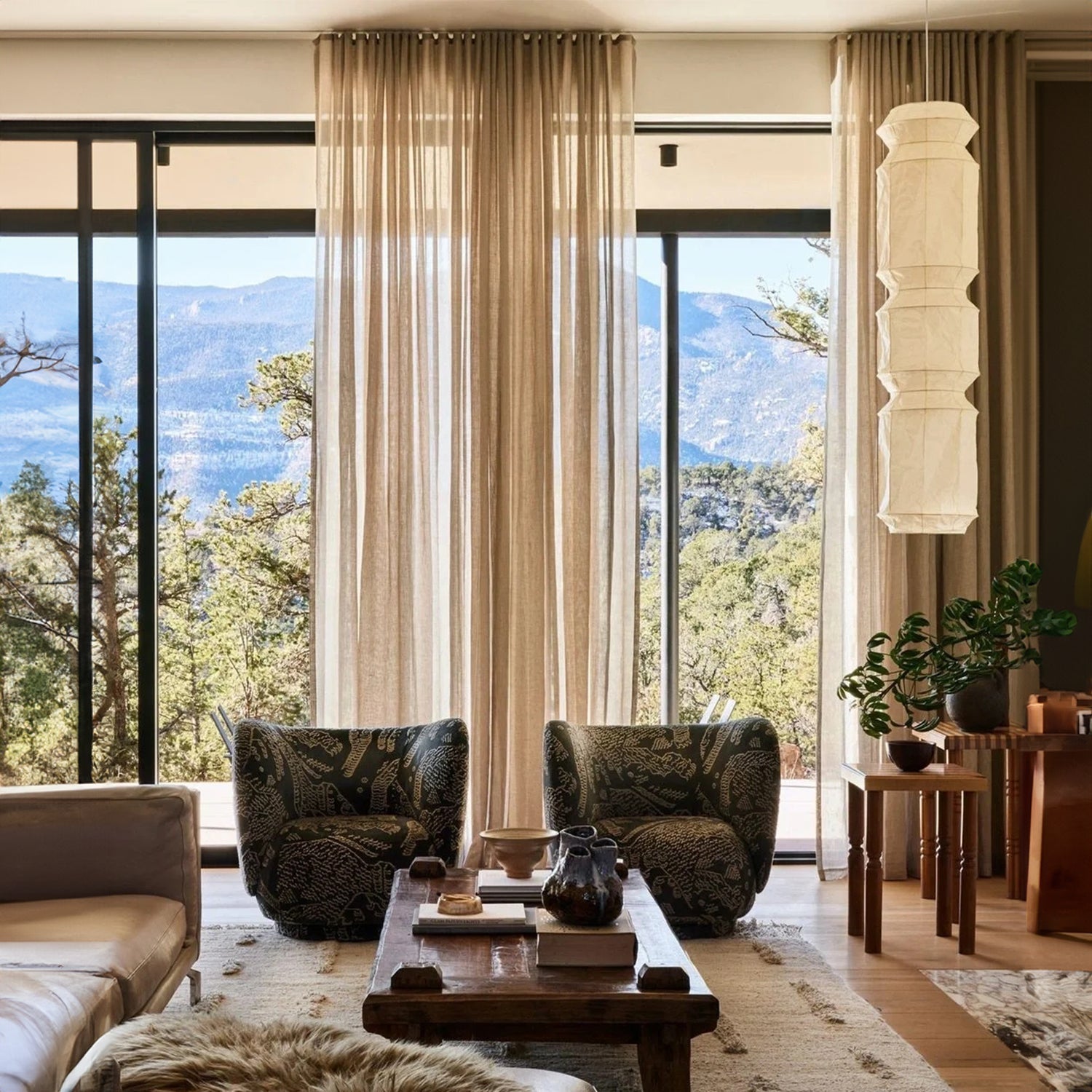 Akari L6 Pendant Light