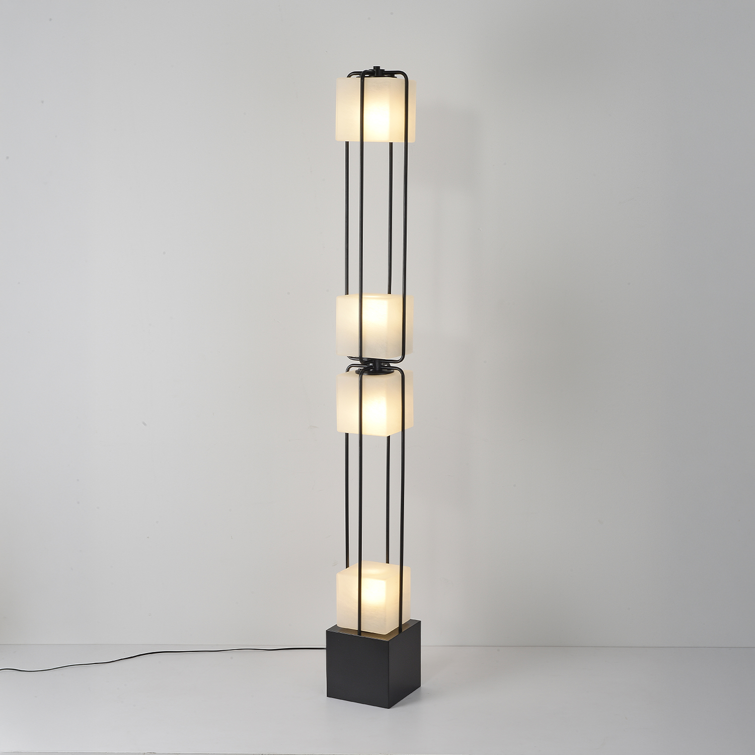 Alice Floor Light
