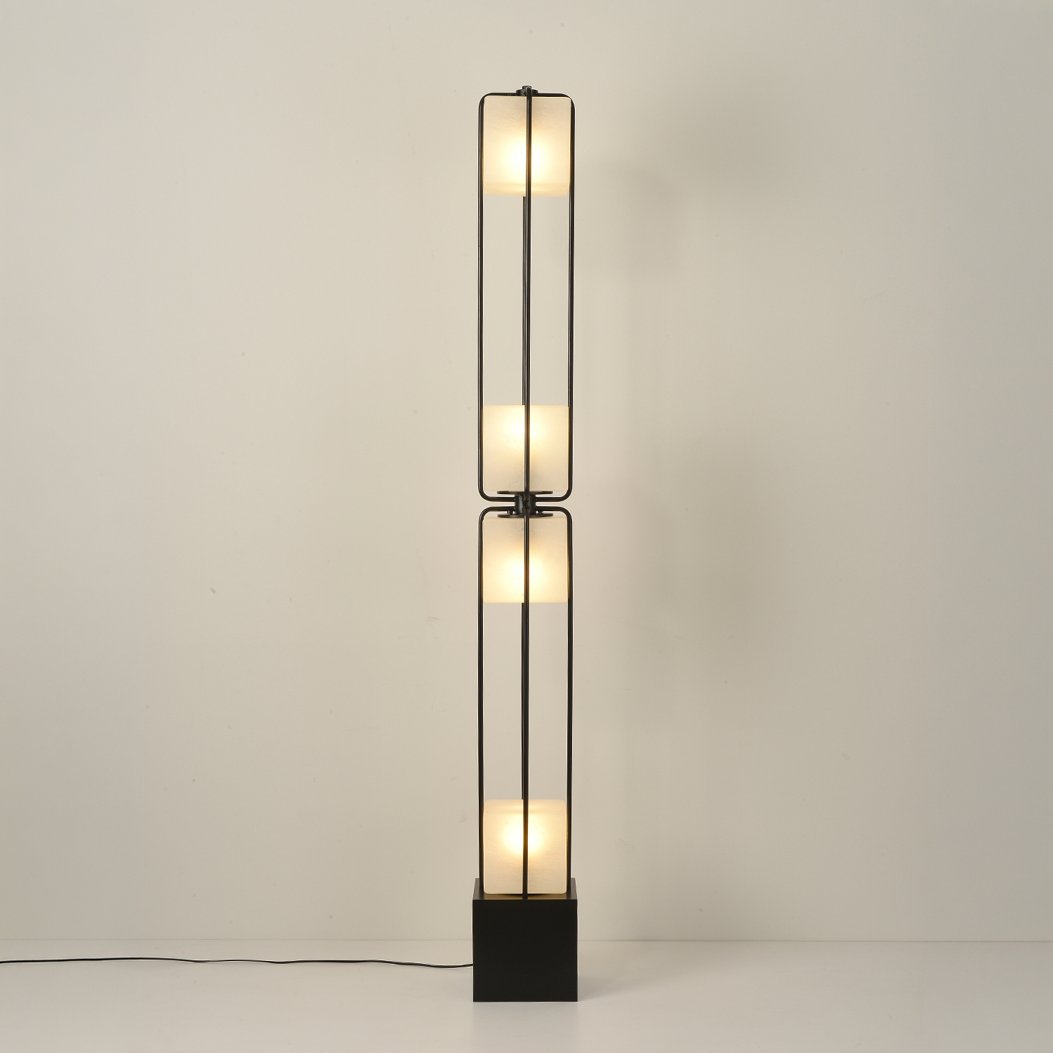 Alice Floor Light