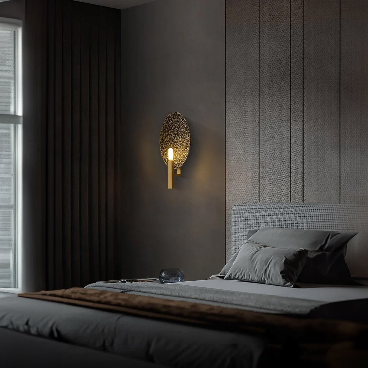 Applique_Coque_Wall_Sconce_Herve_Van_Der_Straeten_15