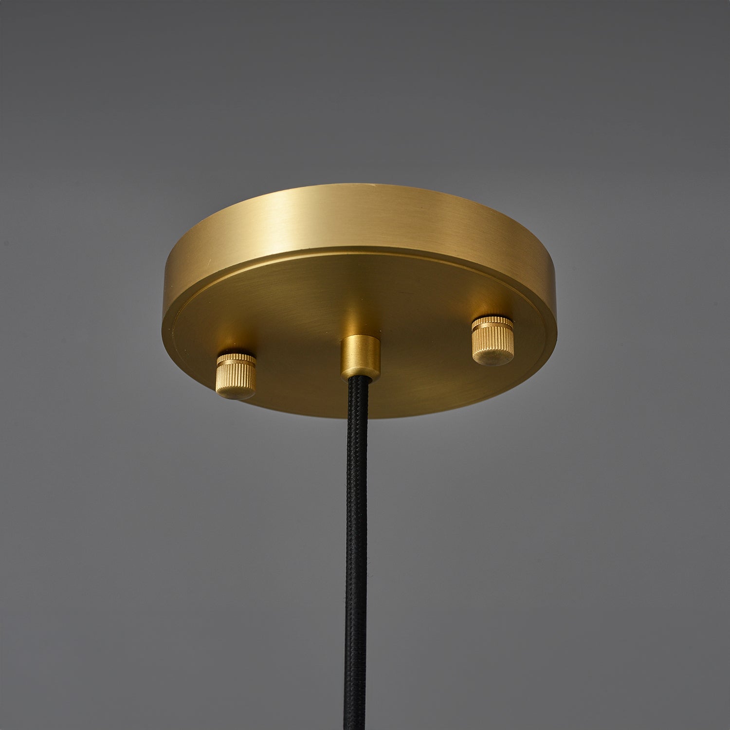 Arthur_Pendant_Light_Trella_09