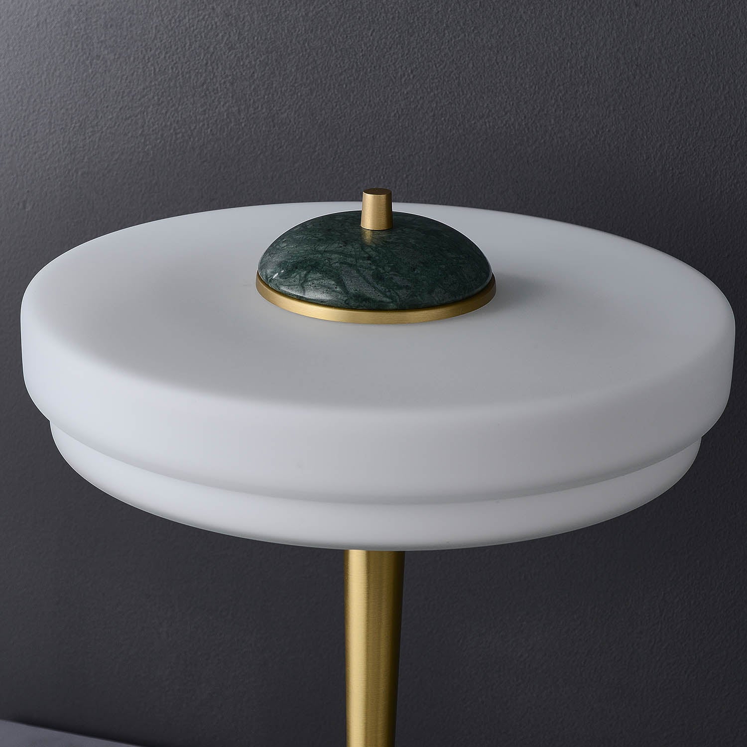 Bert_Frank_Travel_Table_Light_10