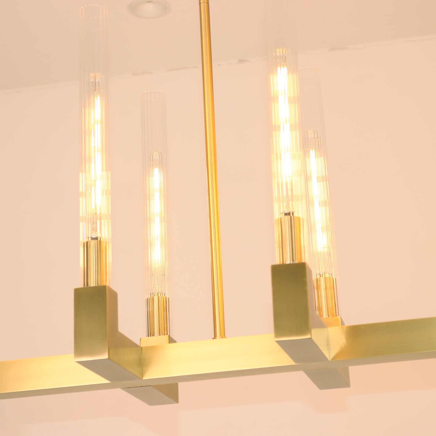Cannele Linear Chandelier