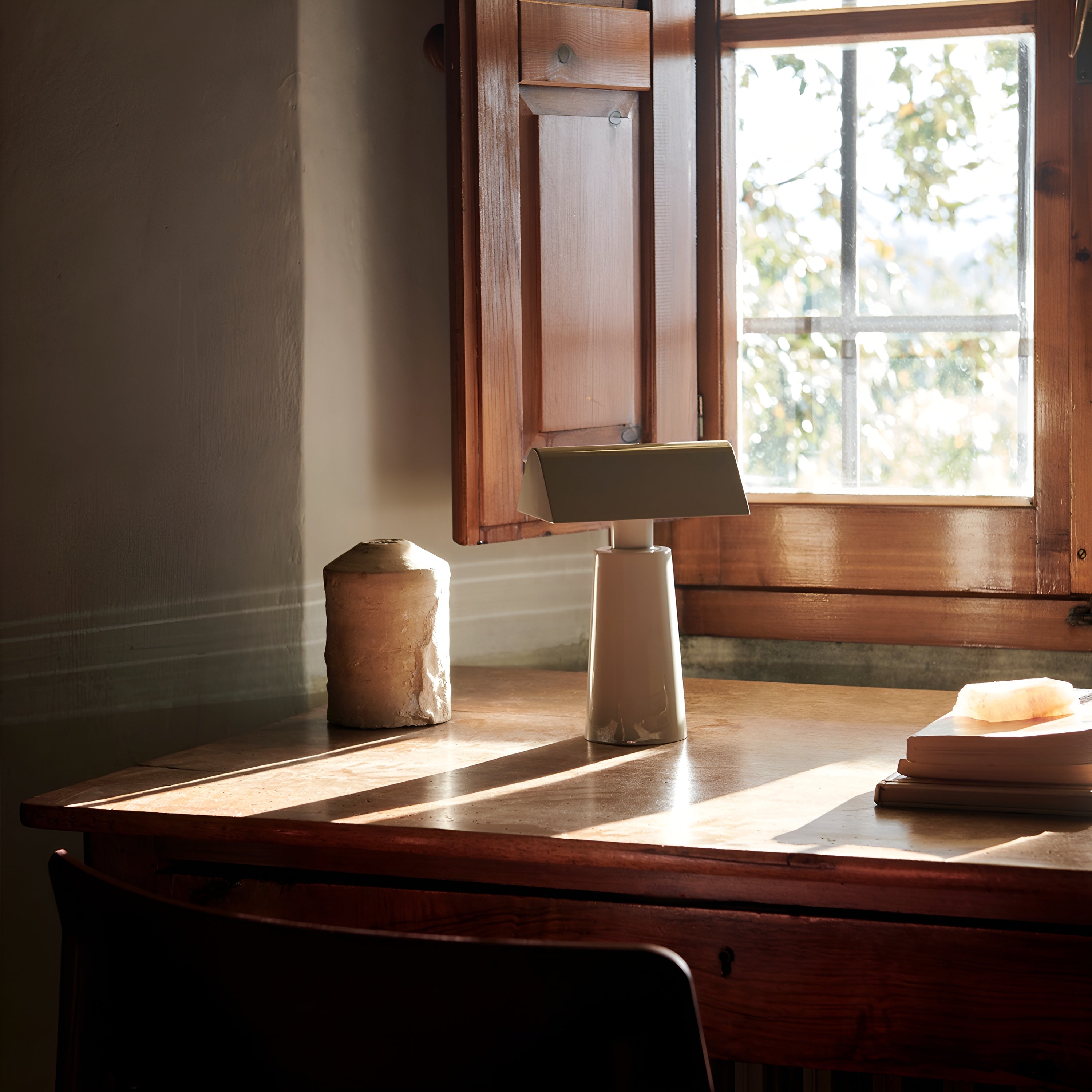 Caret MF1 Table Lamp