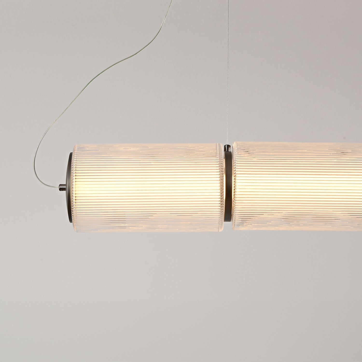 Column_Horizontal_Pendant_Light_A-N-D_0012