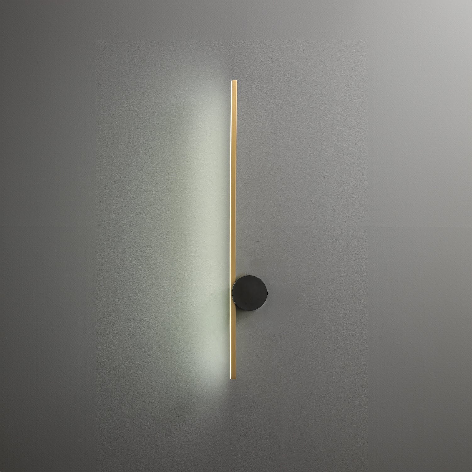 Coordinates_1_Brass_Wall_Lamp_Flos_0008