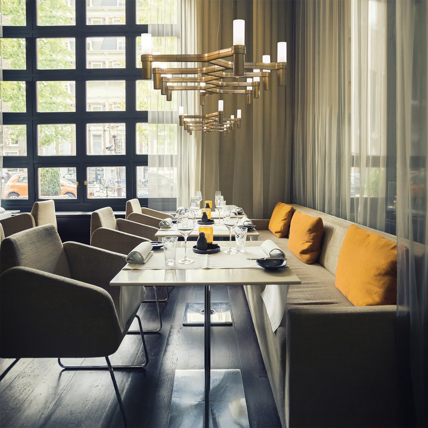 Crown Plana Chandelier