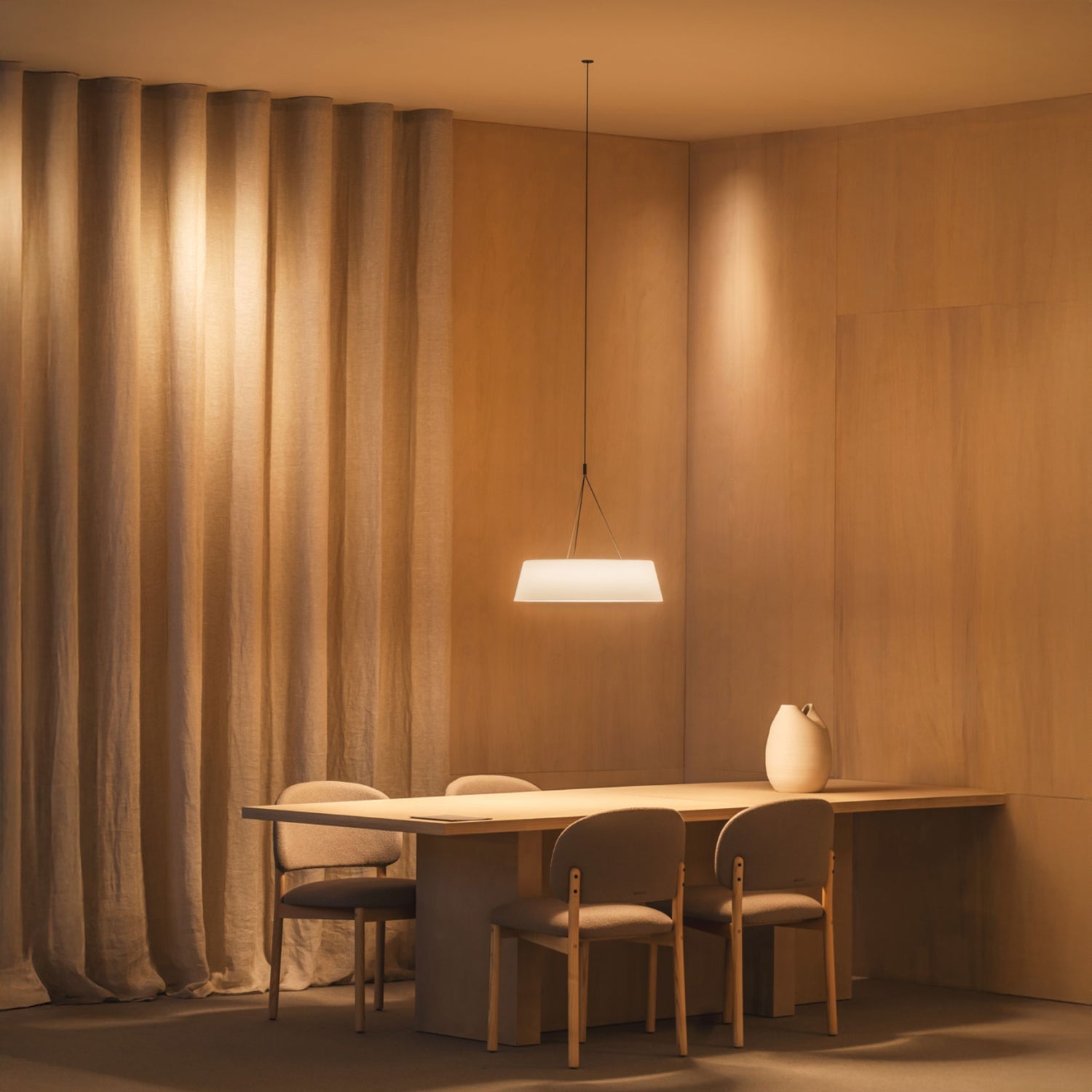 Dama Pendant Light
