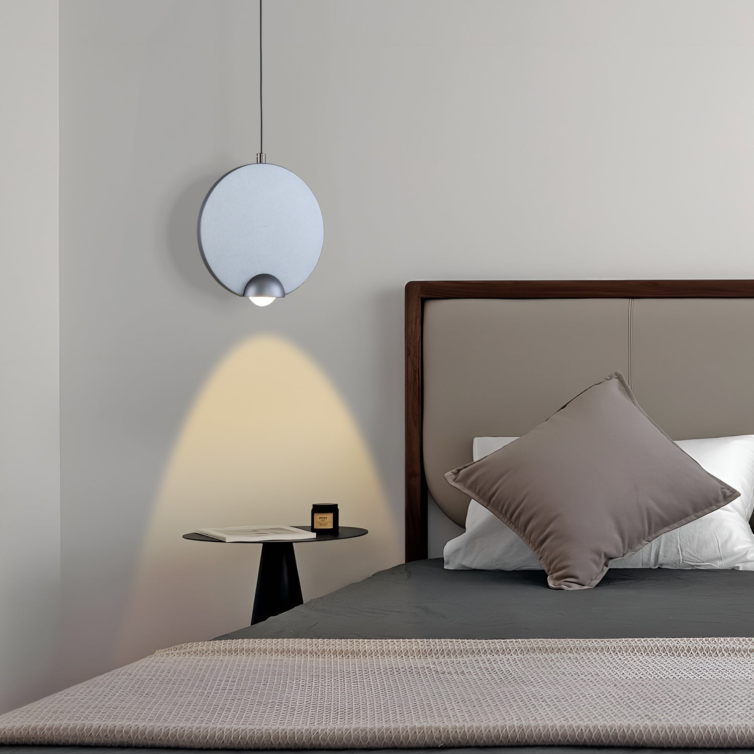 Disc-Shaped_Pendant_Light_04