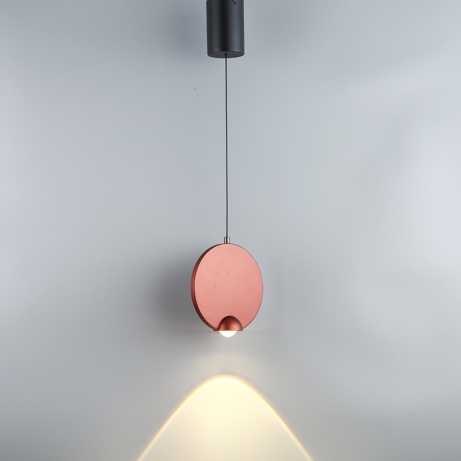 Disc-Shaped_Pendant_Light_06