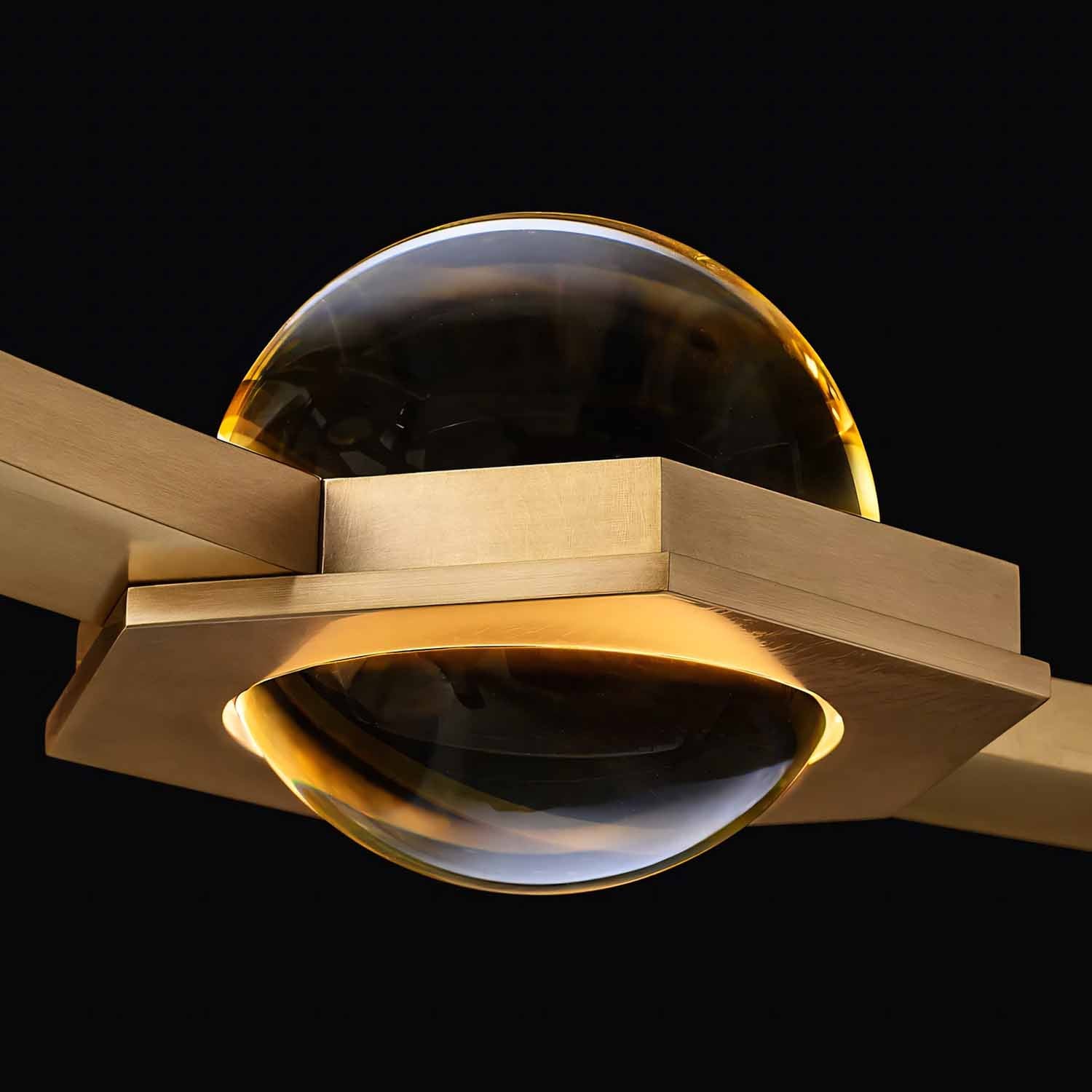 Éclatant Two-Tier Round Chandelier