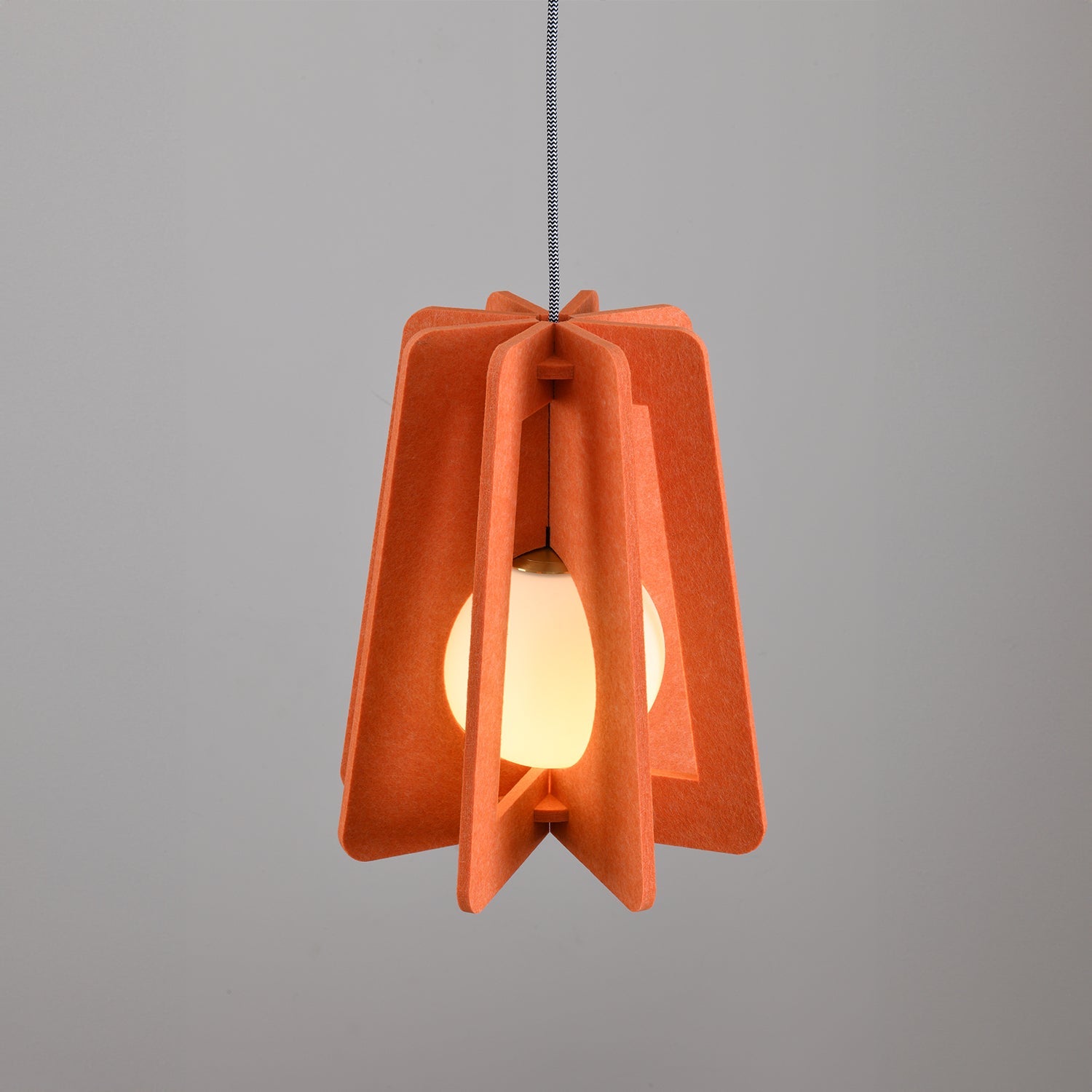Elke_Pendant_Light_Eureka_Lighting_12