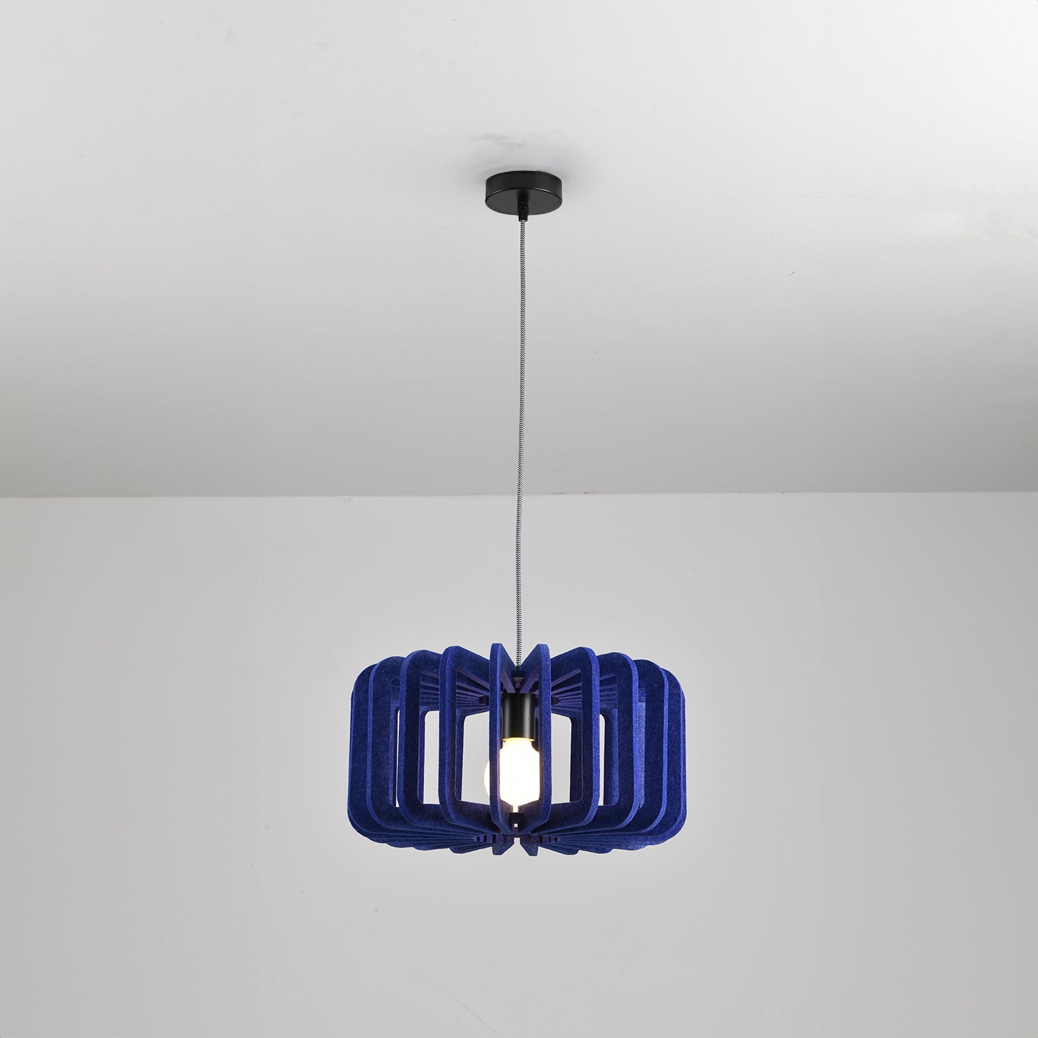 Elke_Pumpkin2_Pendant_Light_Eureka_Lighting_09