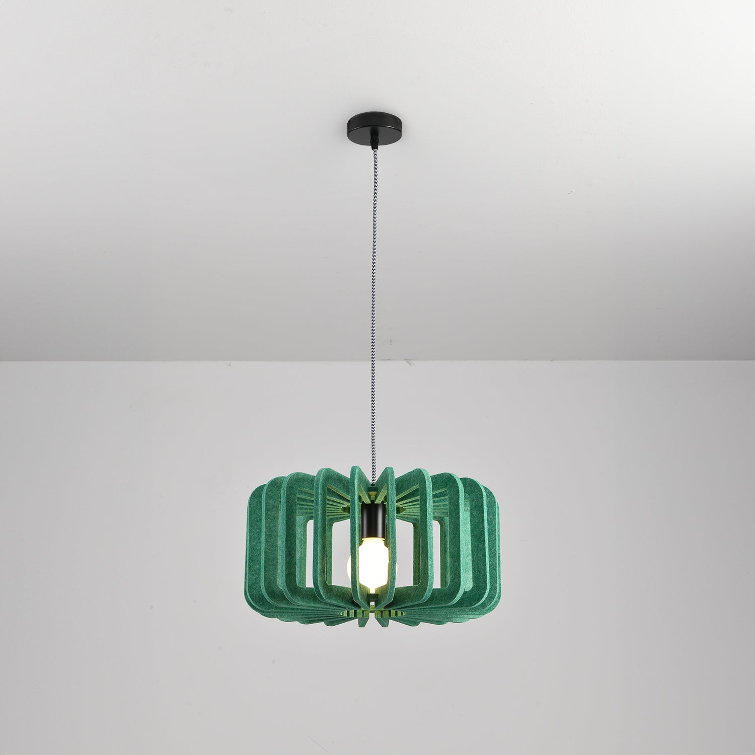 Elke_Pumpkin2_Pendant_Light_Eureka_Lighting_10