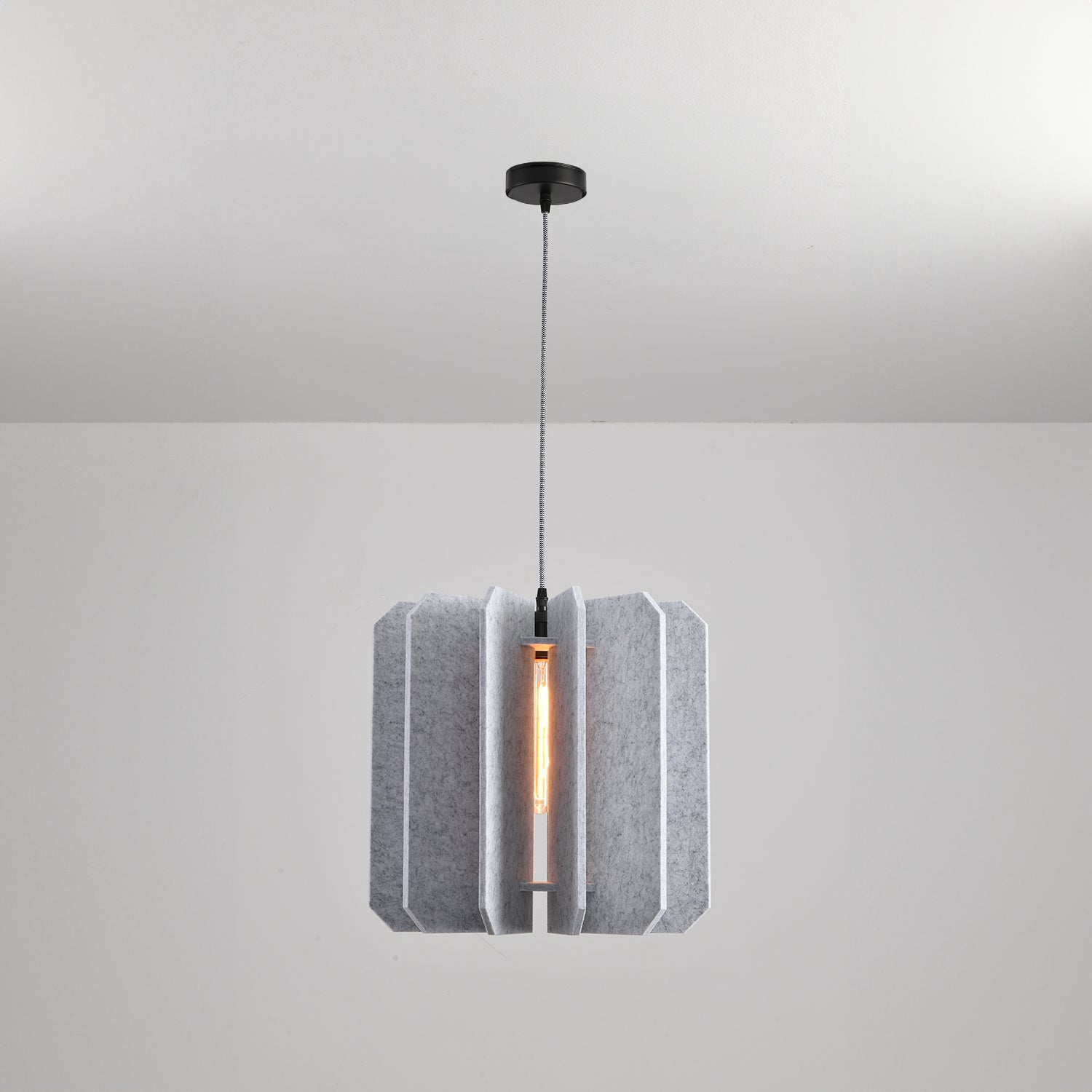 Elke_Pumpkin3_Pendant_Light_Eureka_Lighting_07