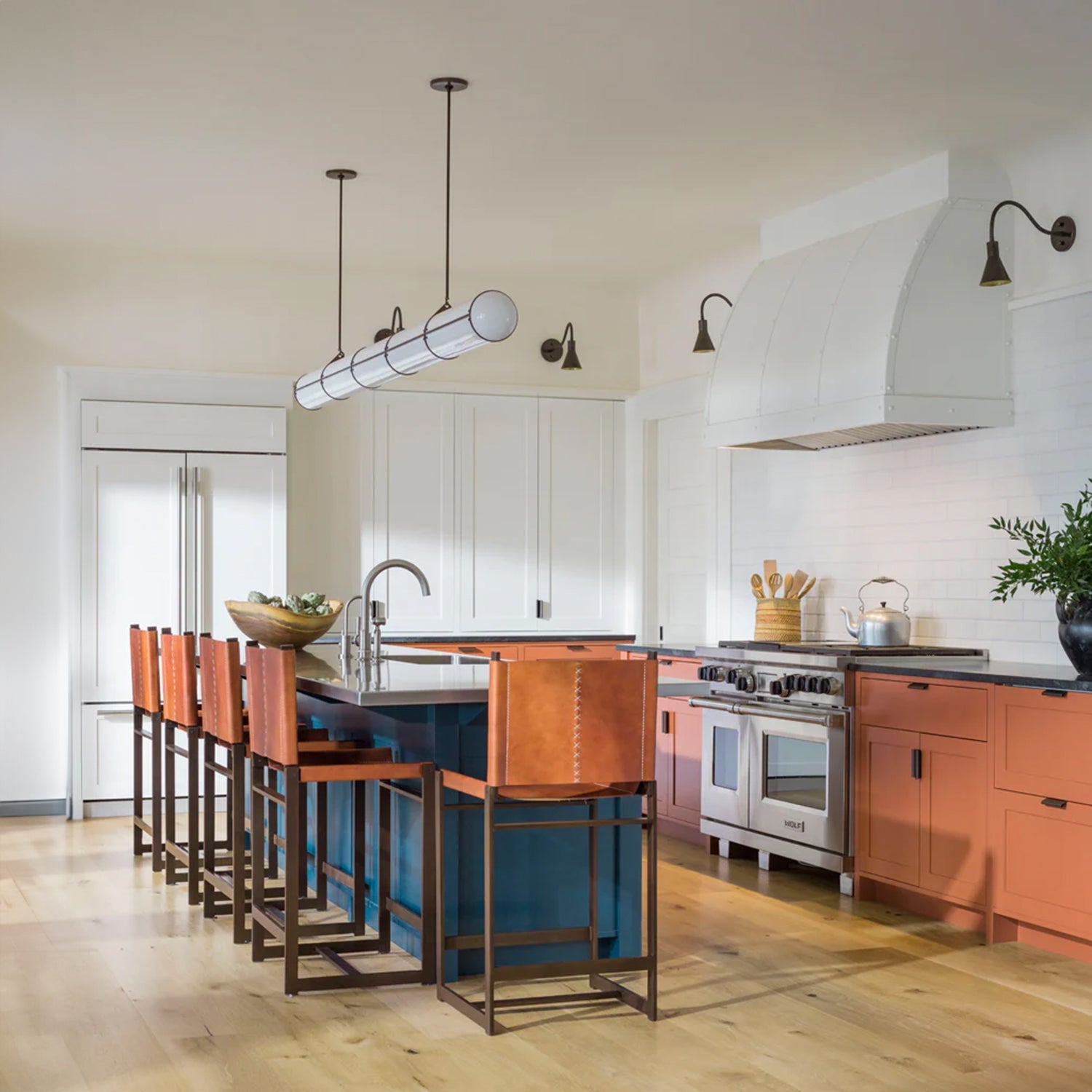 Endless_Straight_Pendant_Light_Roll_Hill_0022