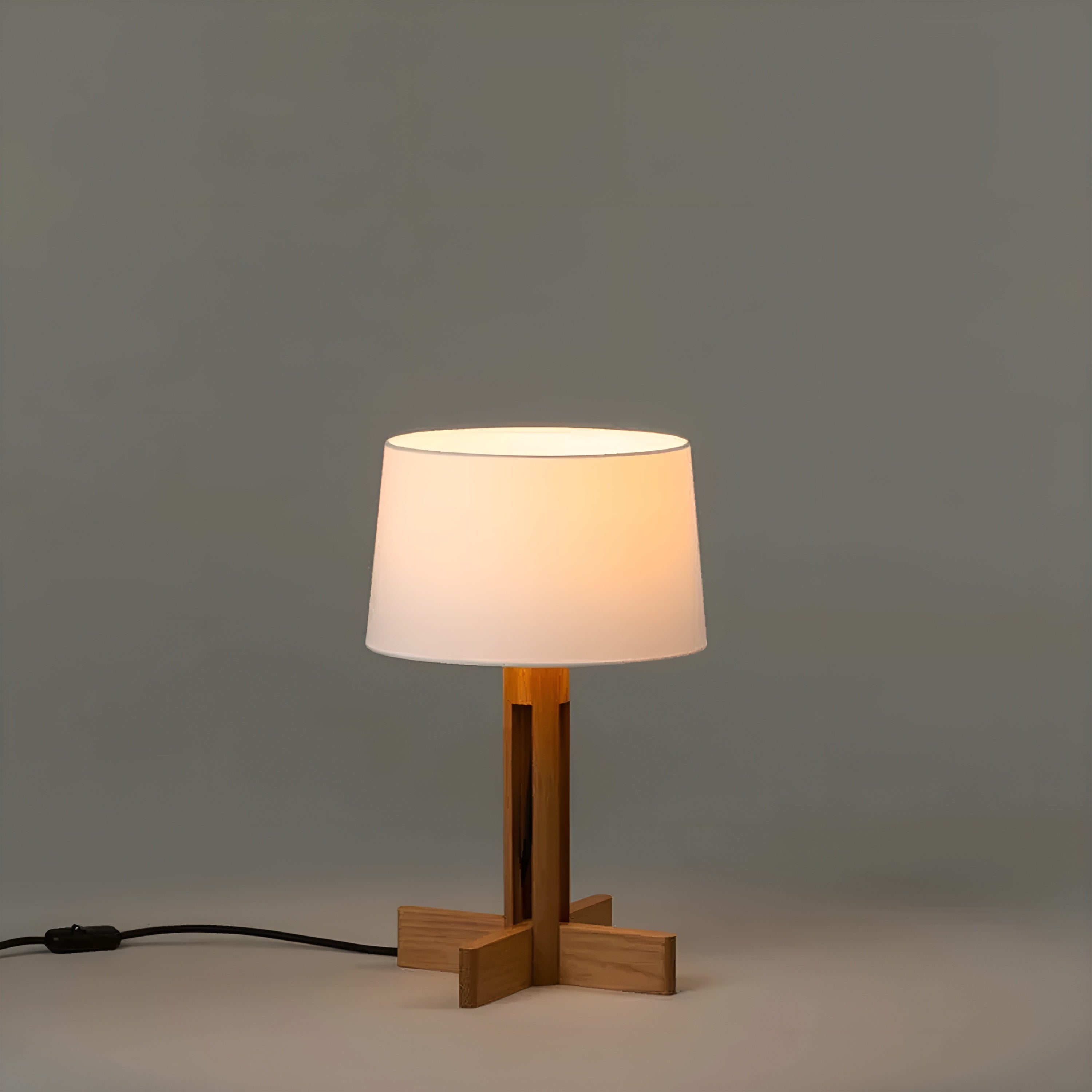 FAD Table Lamp