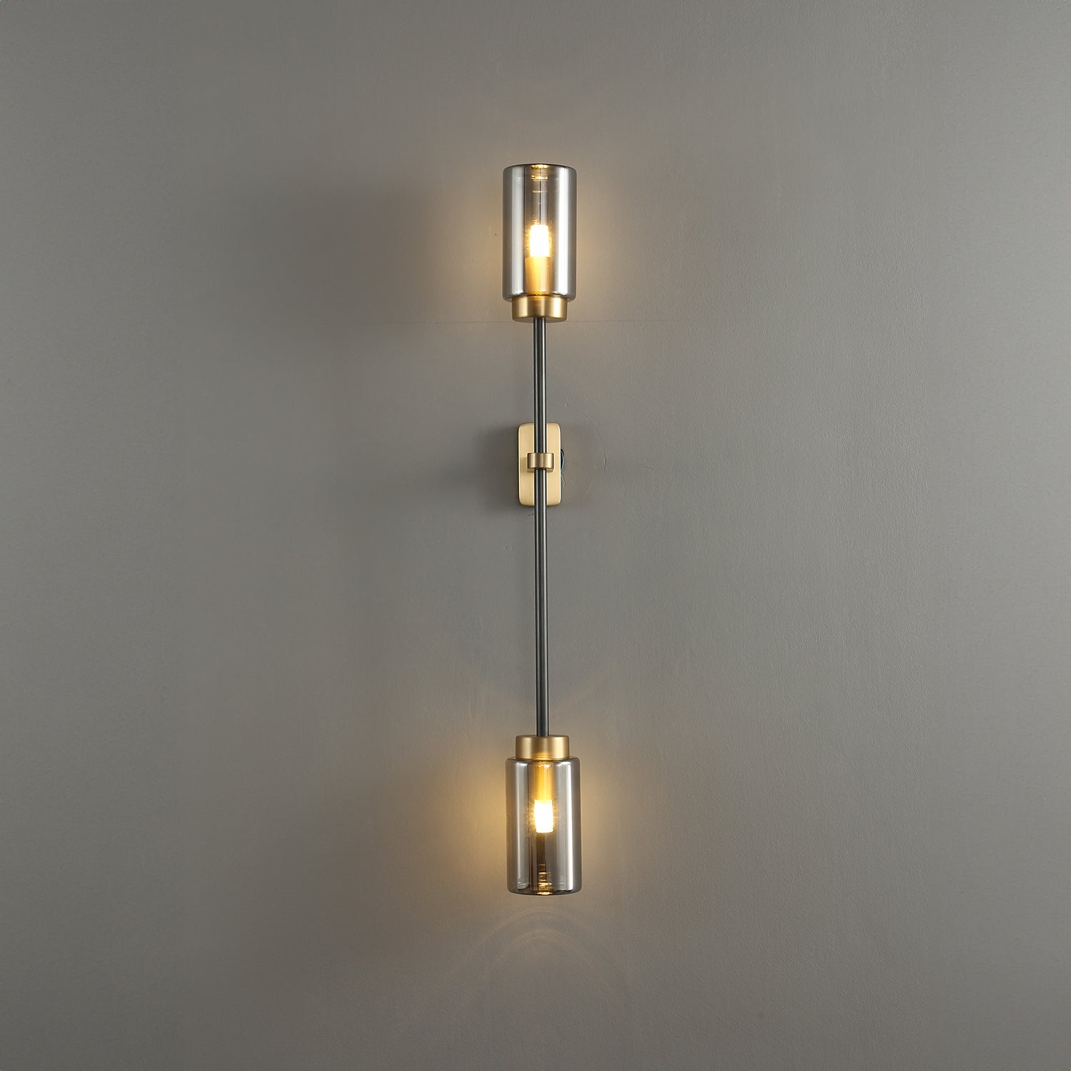 Farol_Brass_Wall_Lamp_Bert Frank_0009