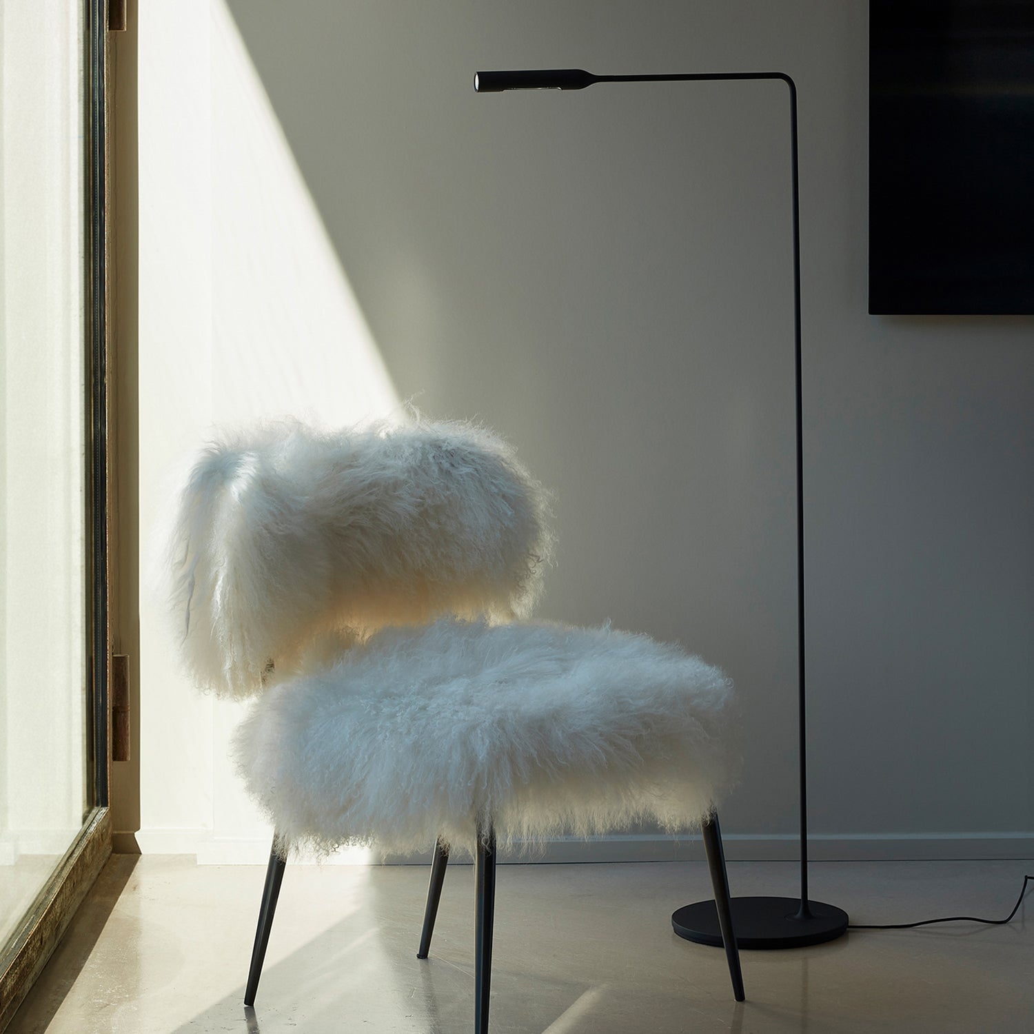 Flo Lounge Floor Lamp