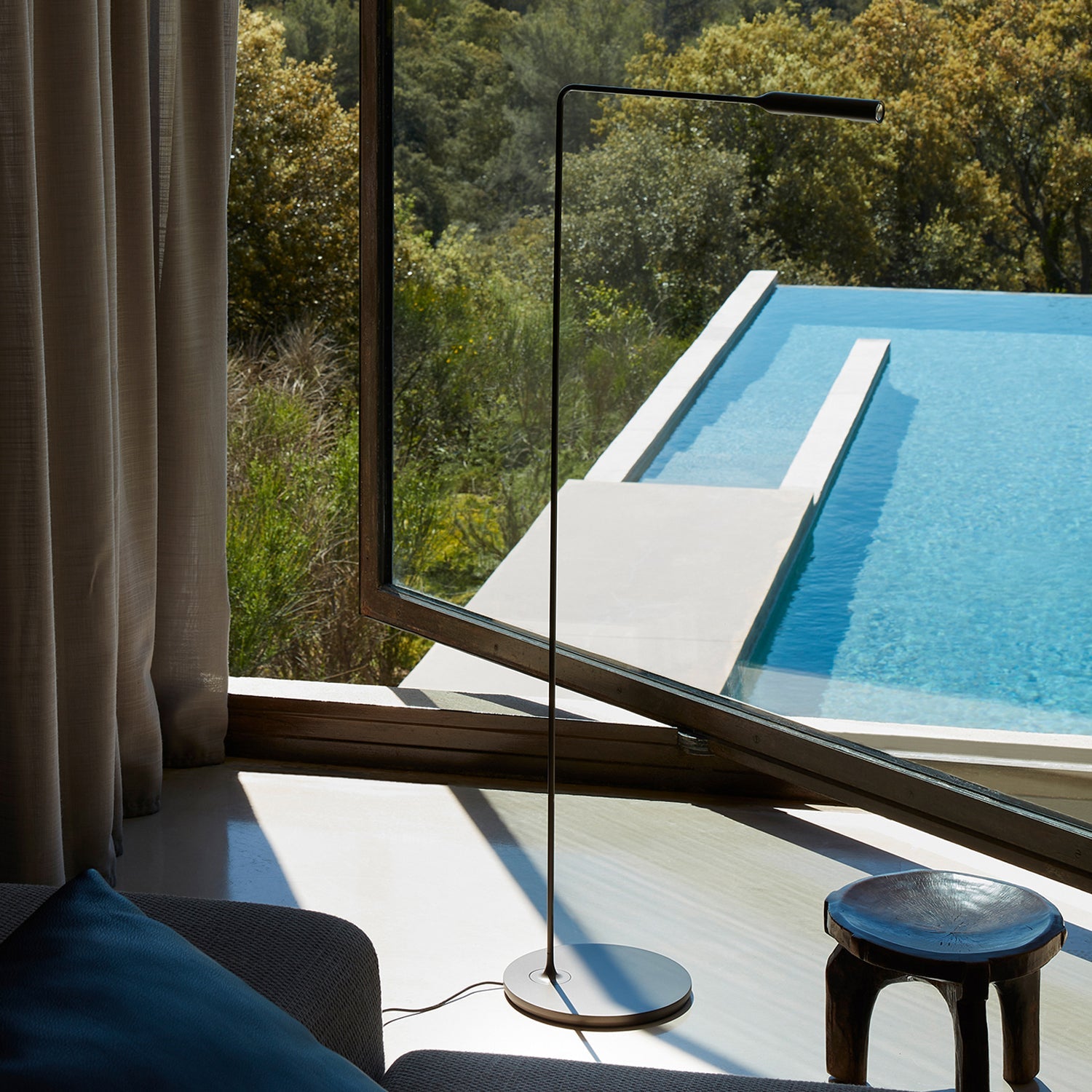 Flo Lounge Floor Lamp