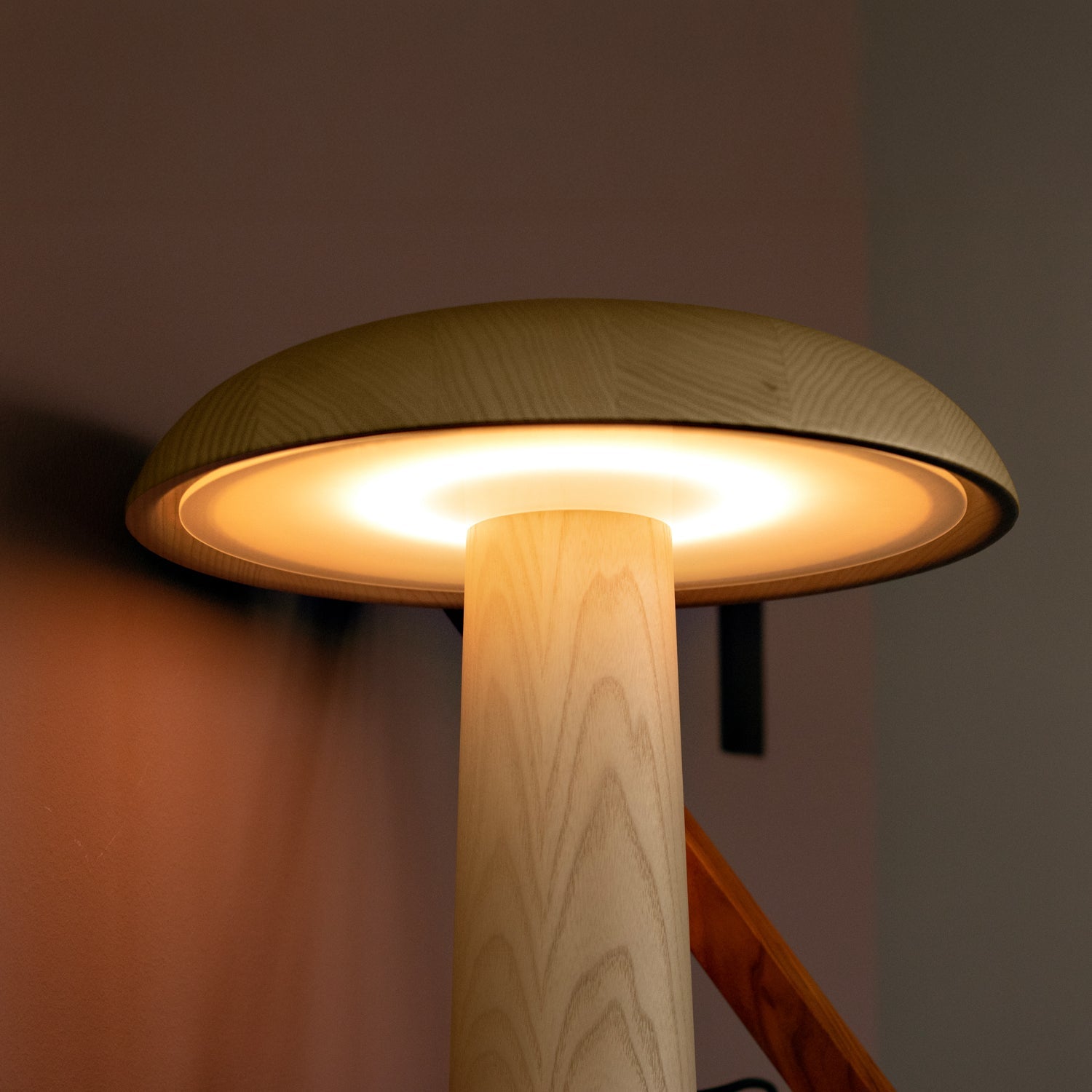 Forma Table Lamp