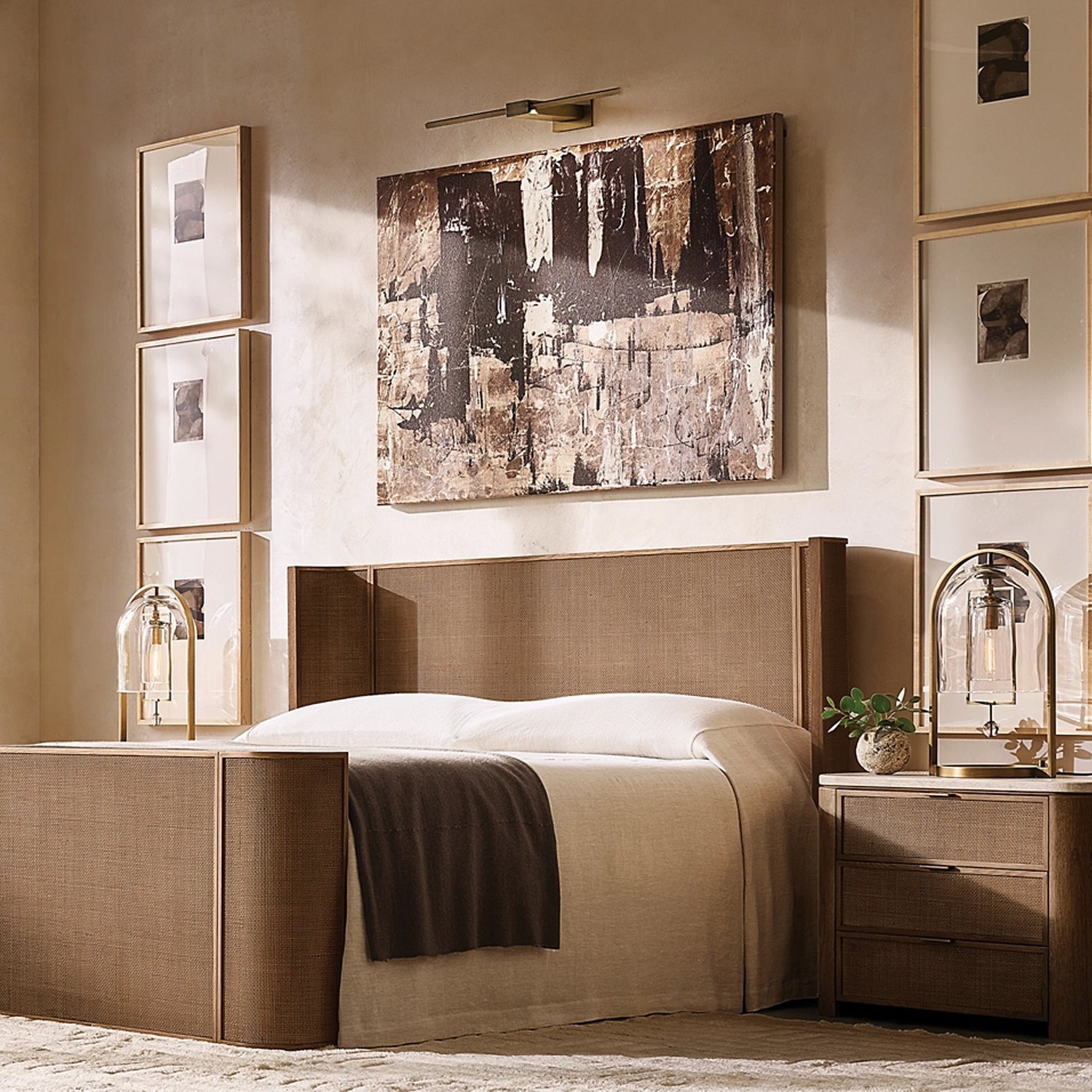 未上传 Fulcrum Table Lamp