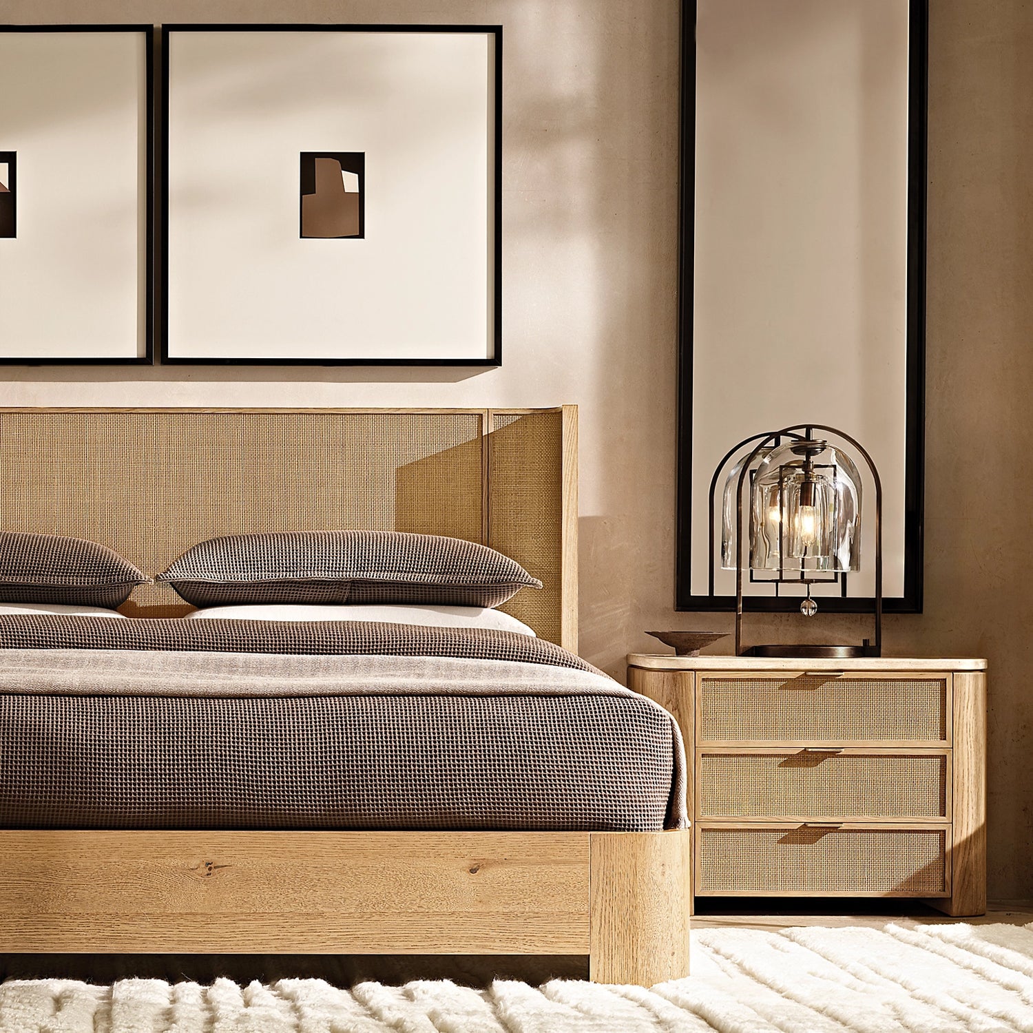 未上传 Fulcrum Table Lamp