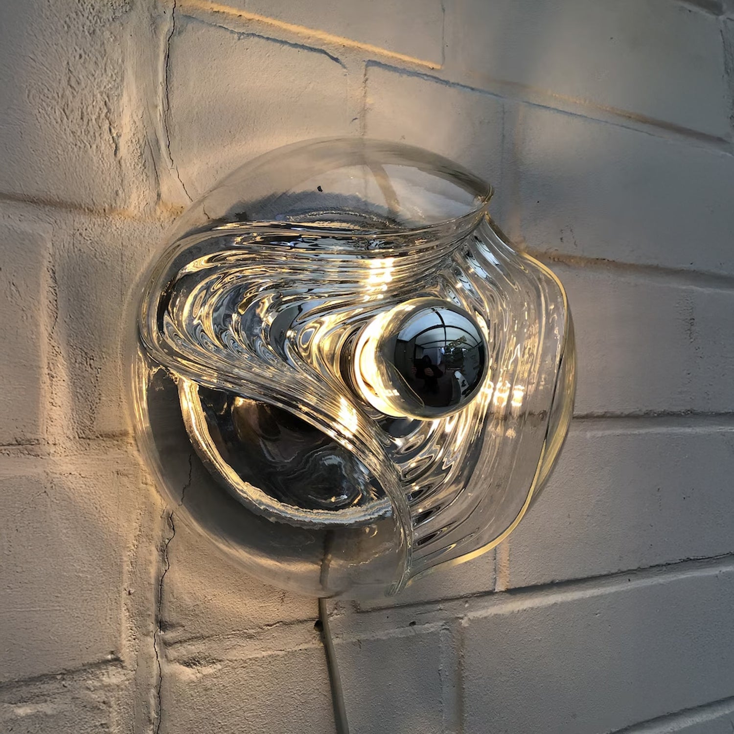 Futura Wall Light
