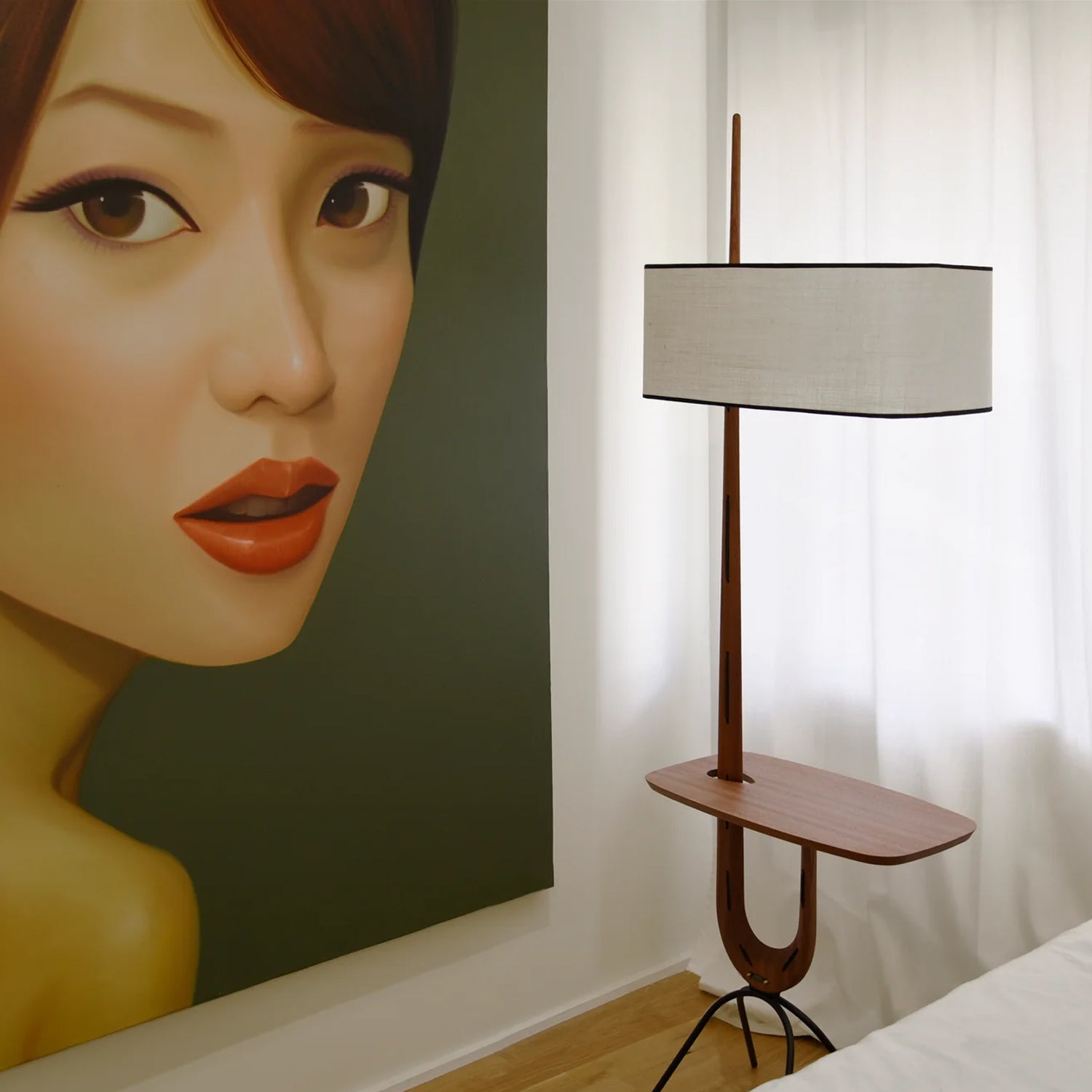 GIRAFE À TABLETTE LAMP