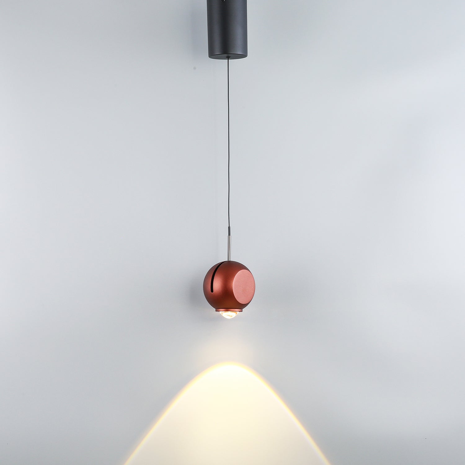 Golden_Sphere_Pendant_Light_0009