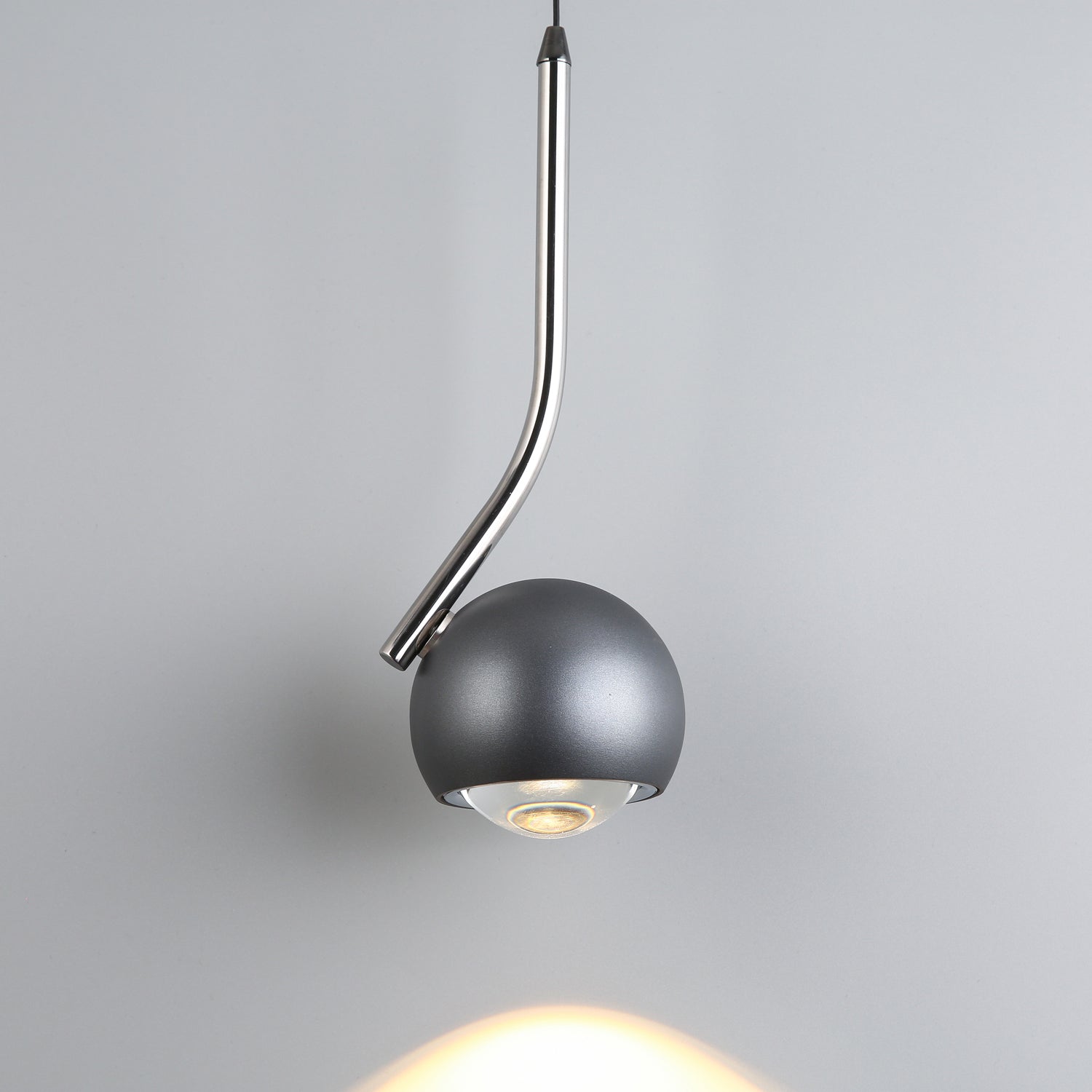 Io_Sospeso_Pendant_Light_Occhio_13