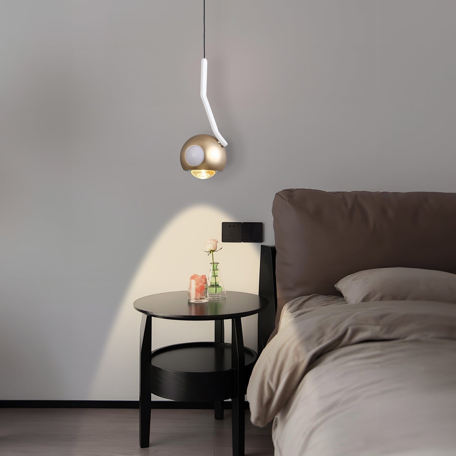 Io_Sospeso1_Pendant_Light_Occhio_03
