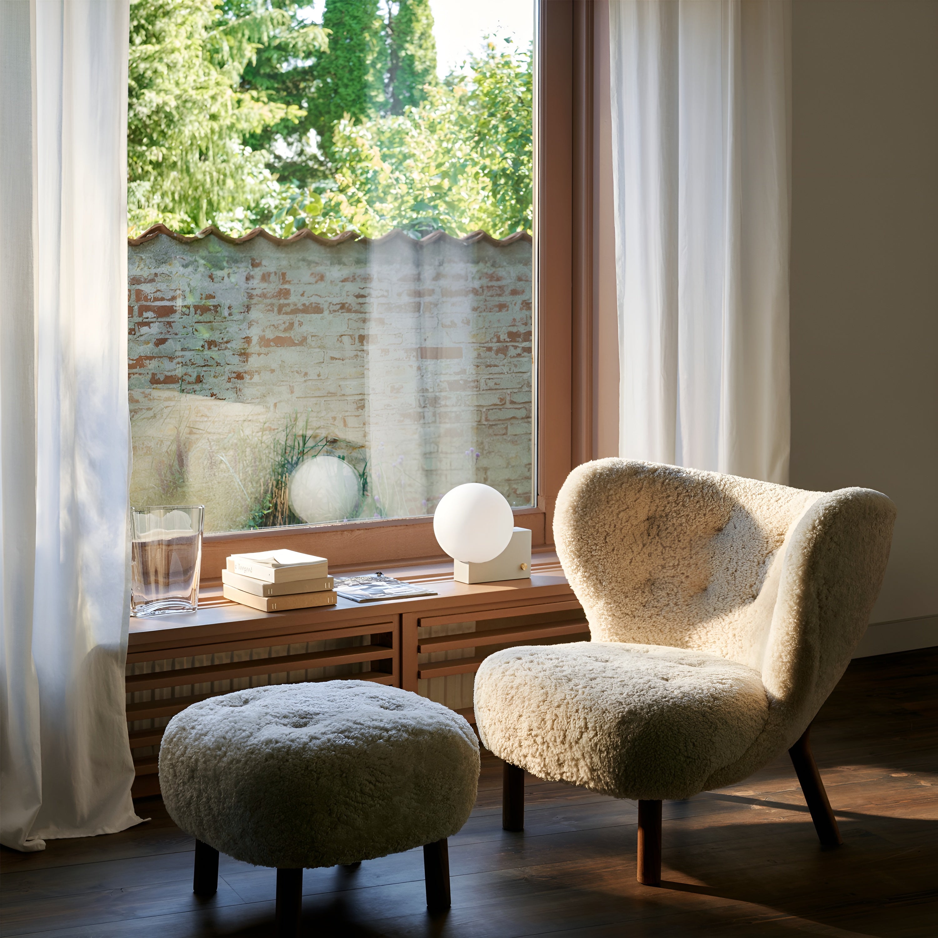 Journey SHY1 Table Lamp