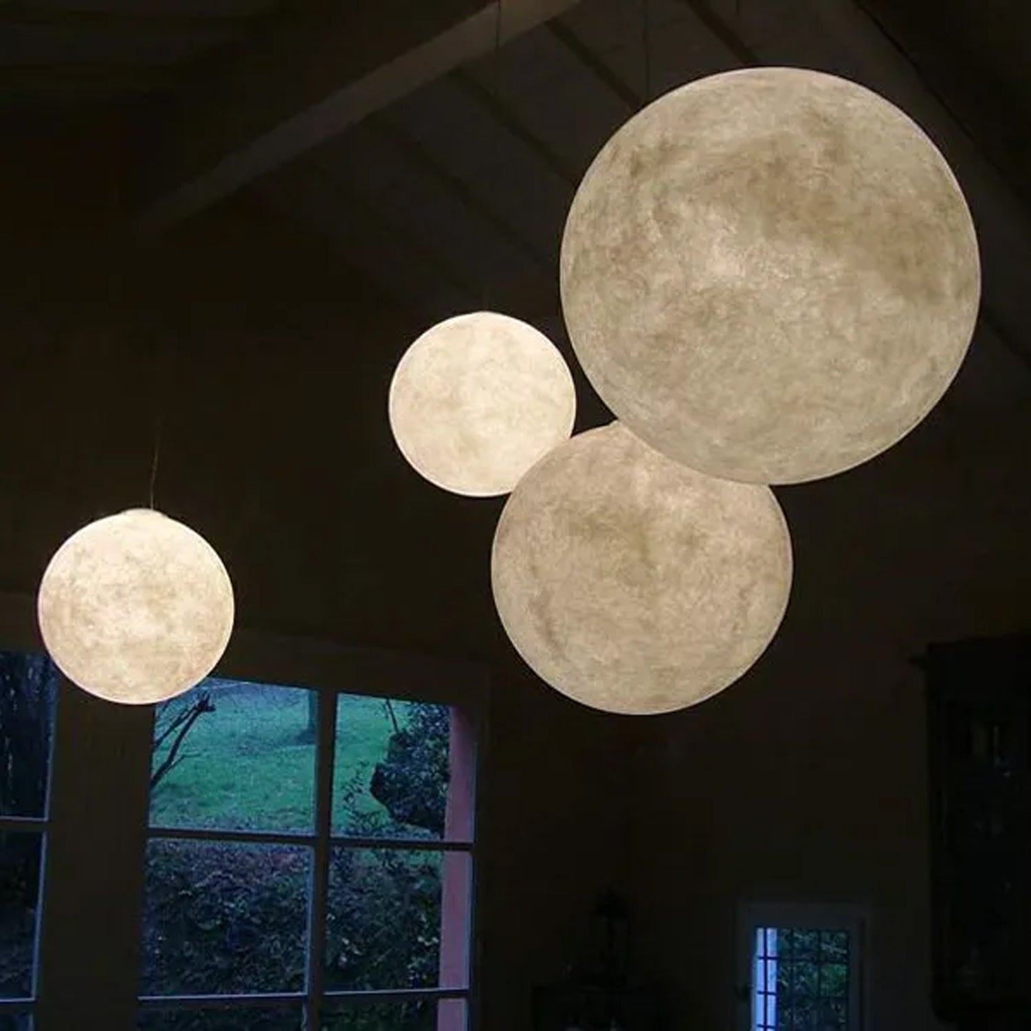 LUNA Pendant Light