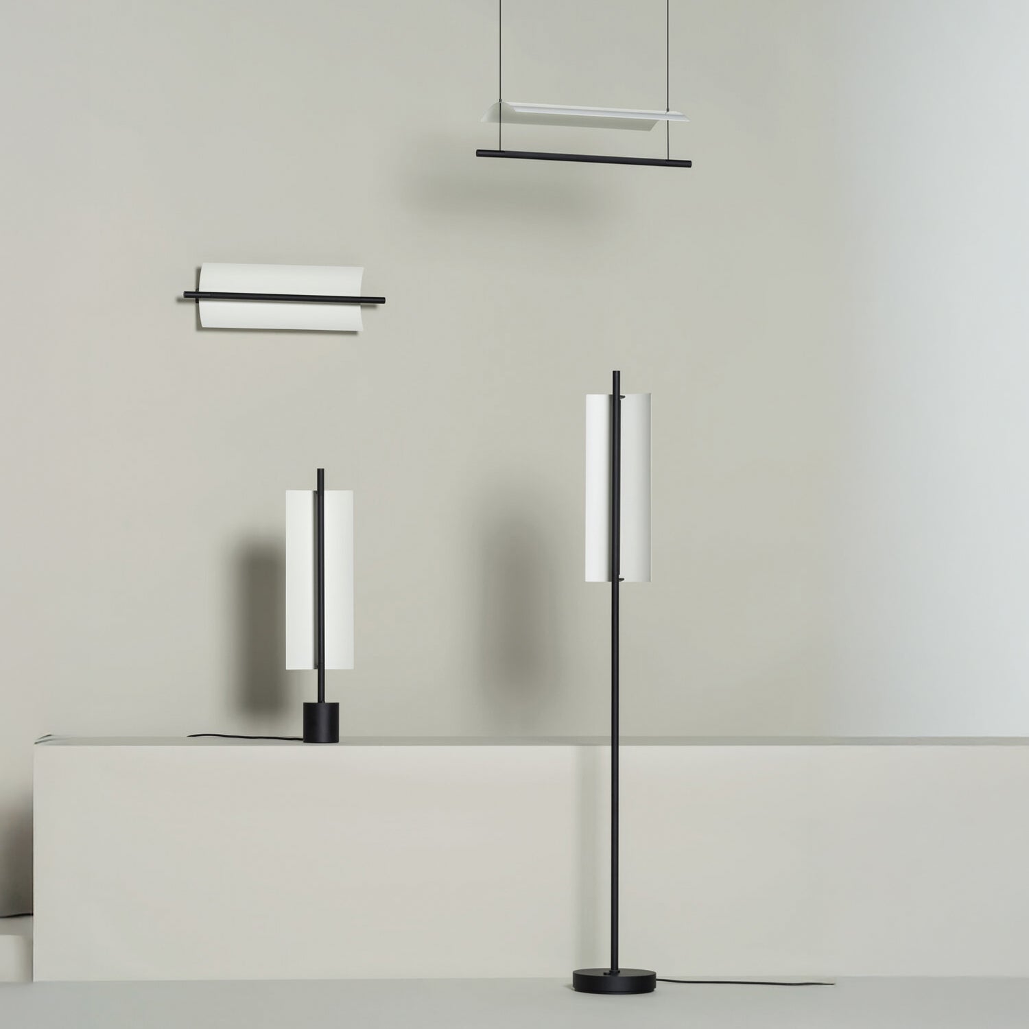 Lámina Dorada 45 Table Lamp