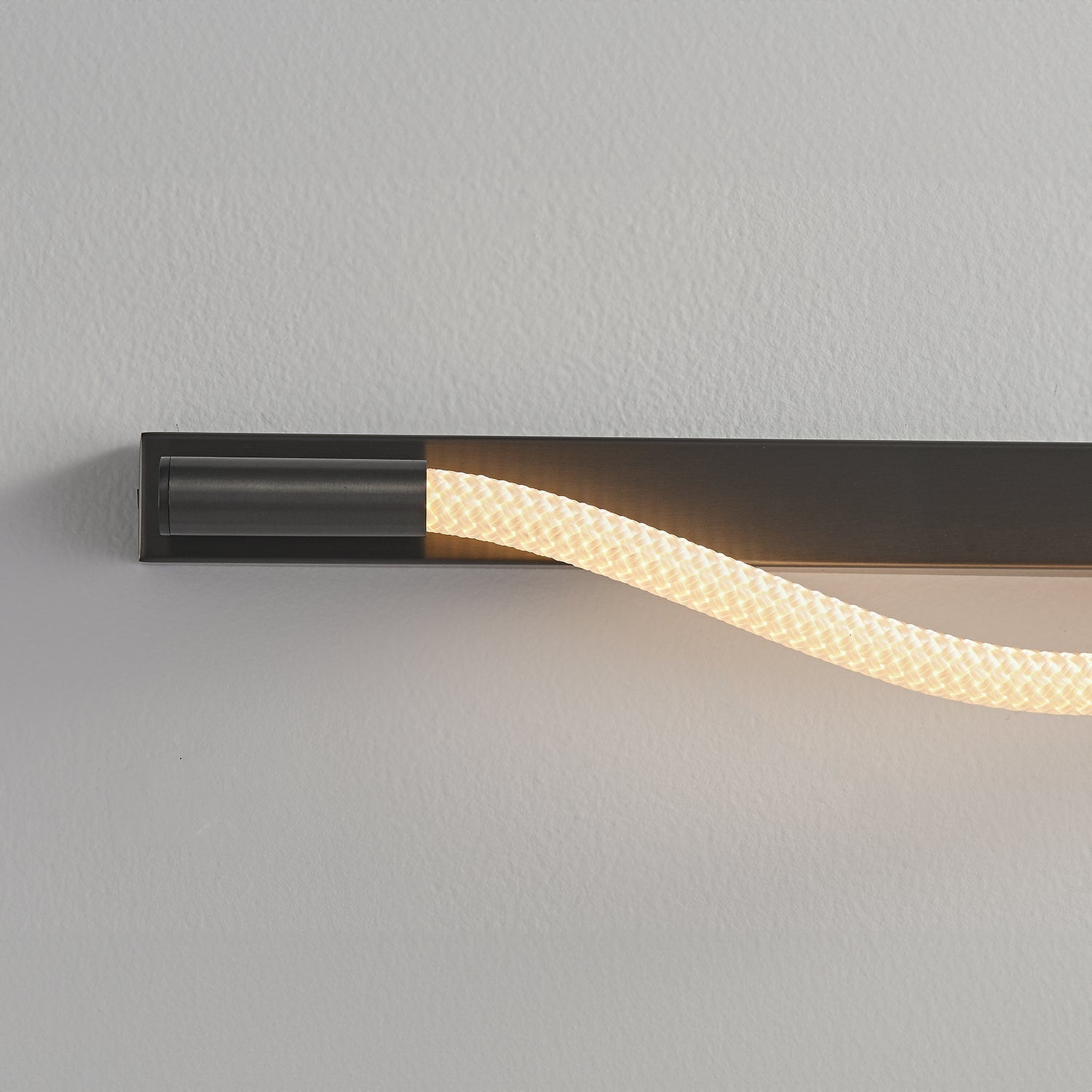Leto_Sconce_LukeLampCo_0012