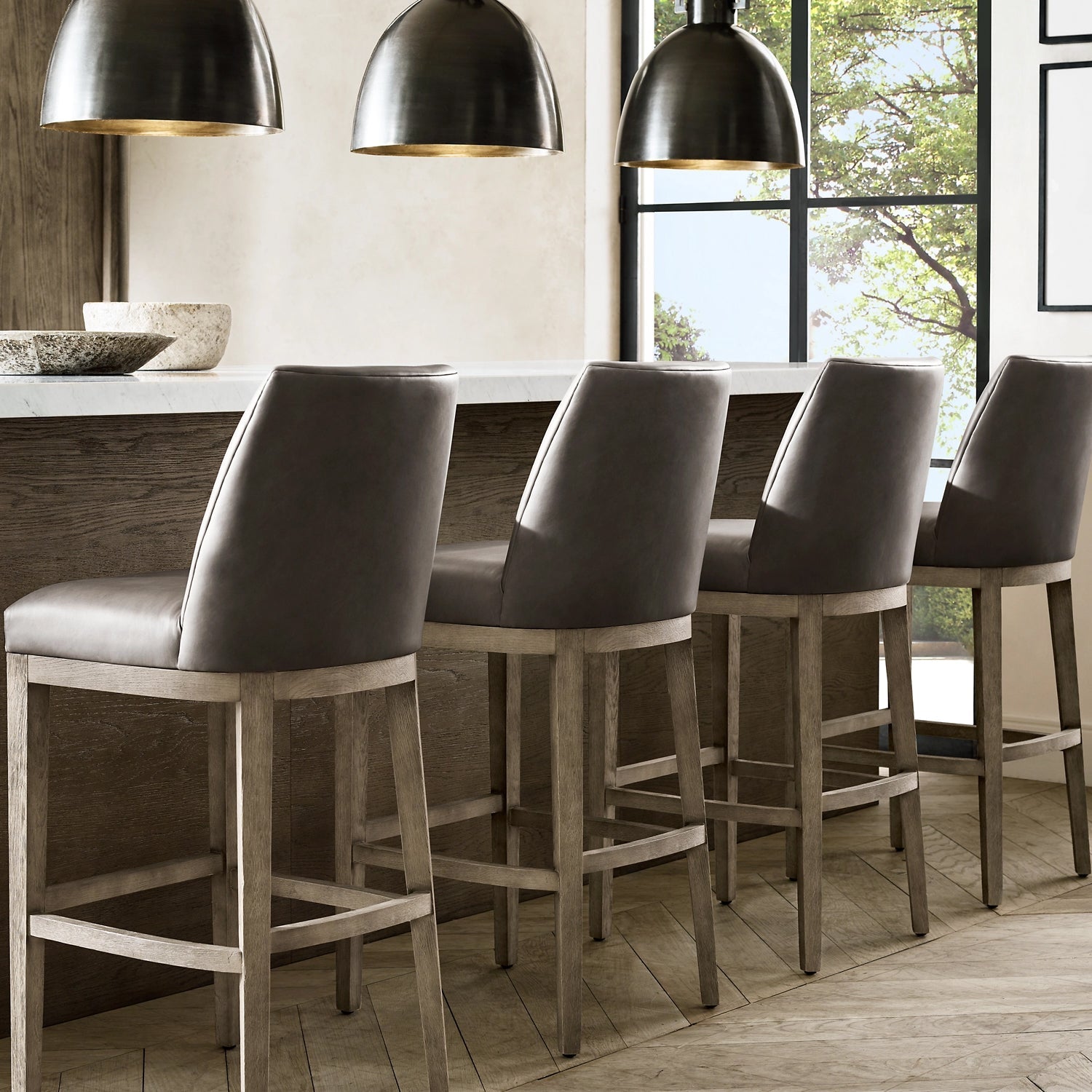 未上传 Machinist Metal Cloche Pendant Light