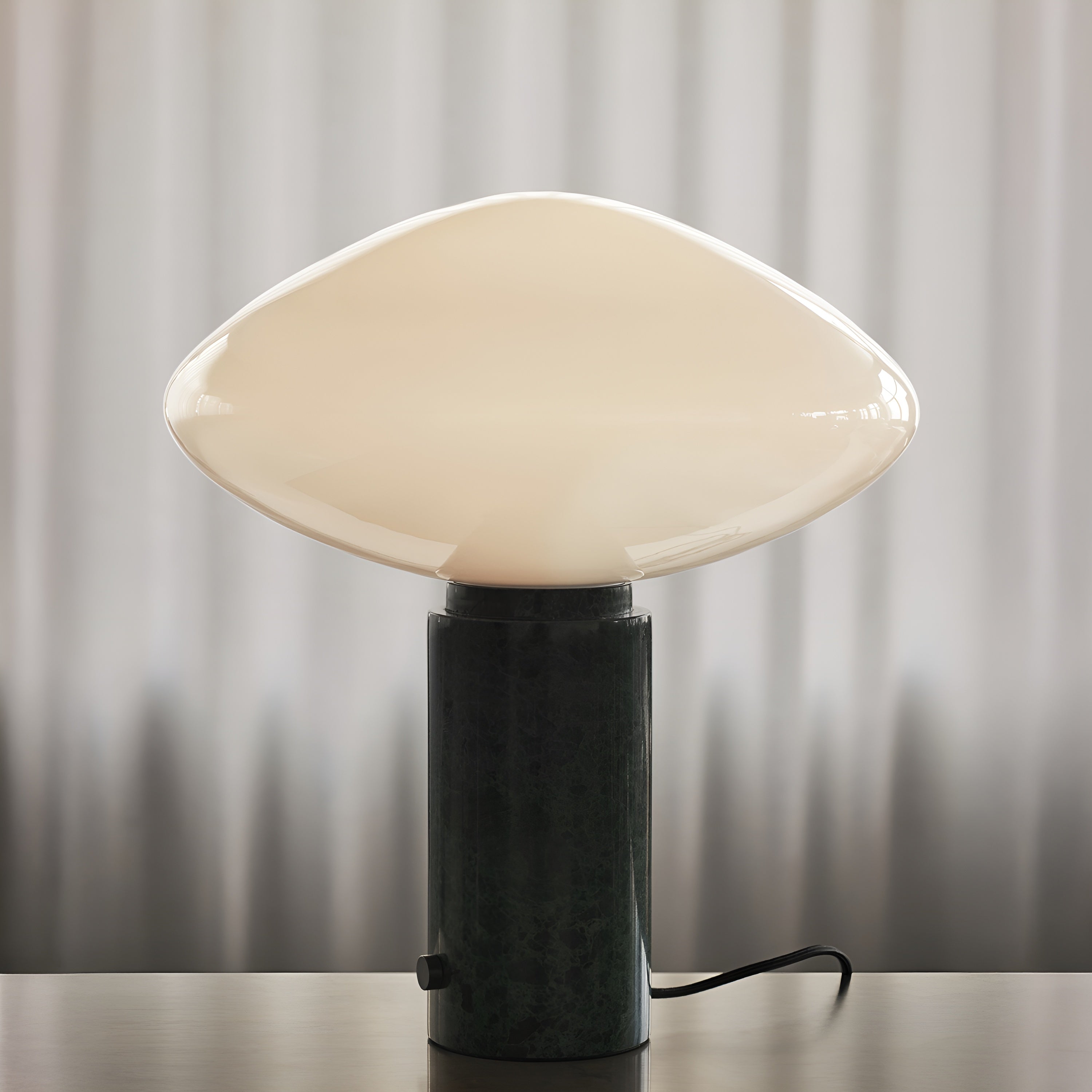 Mist AP17 Table Lamp
