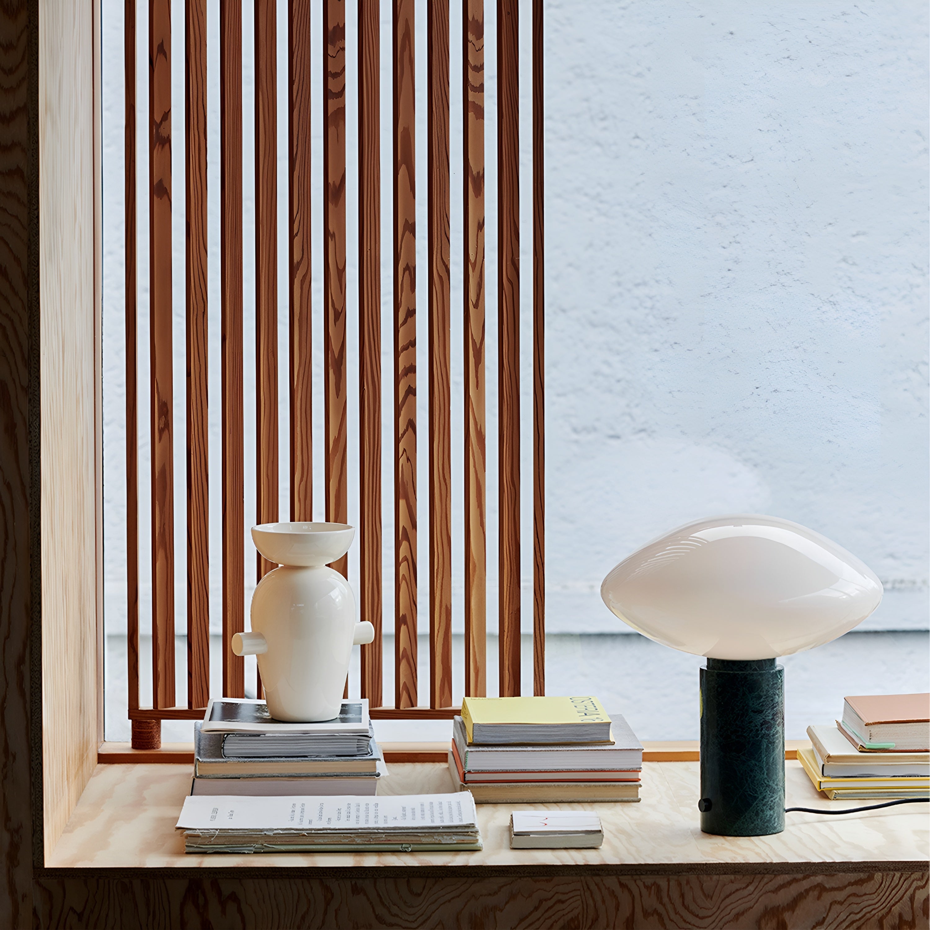 Mist AP17 Table Lamp