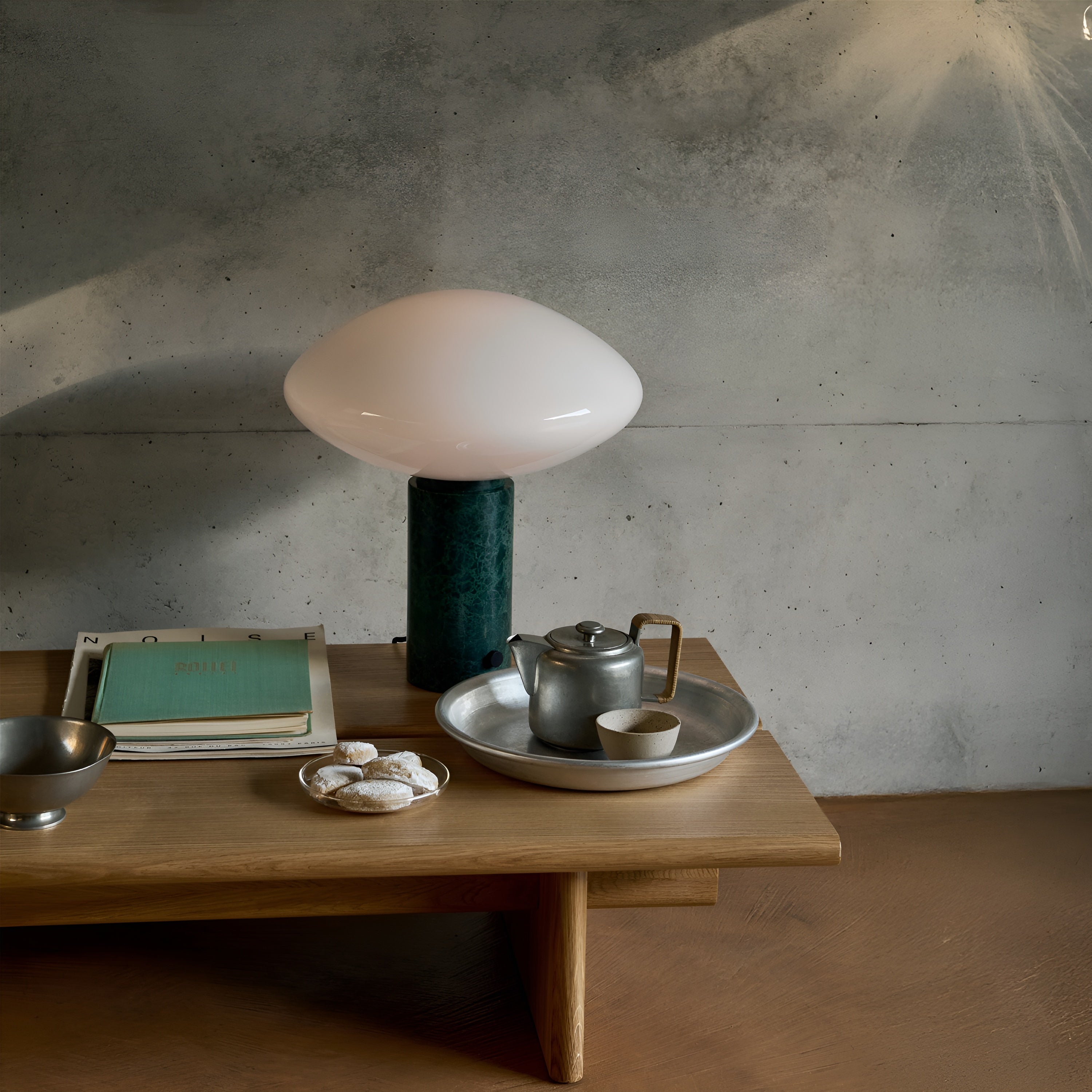 Mist AP17 Table Lamp